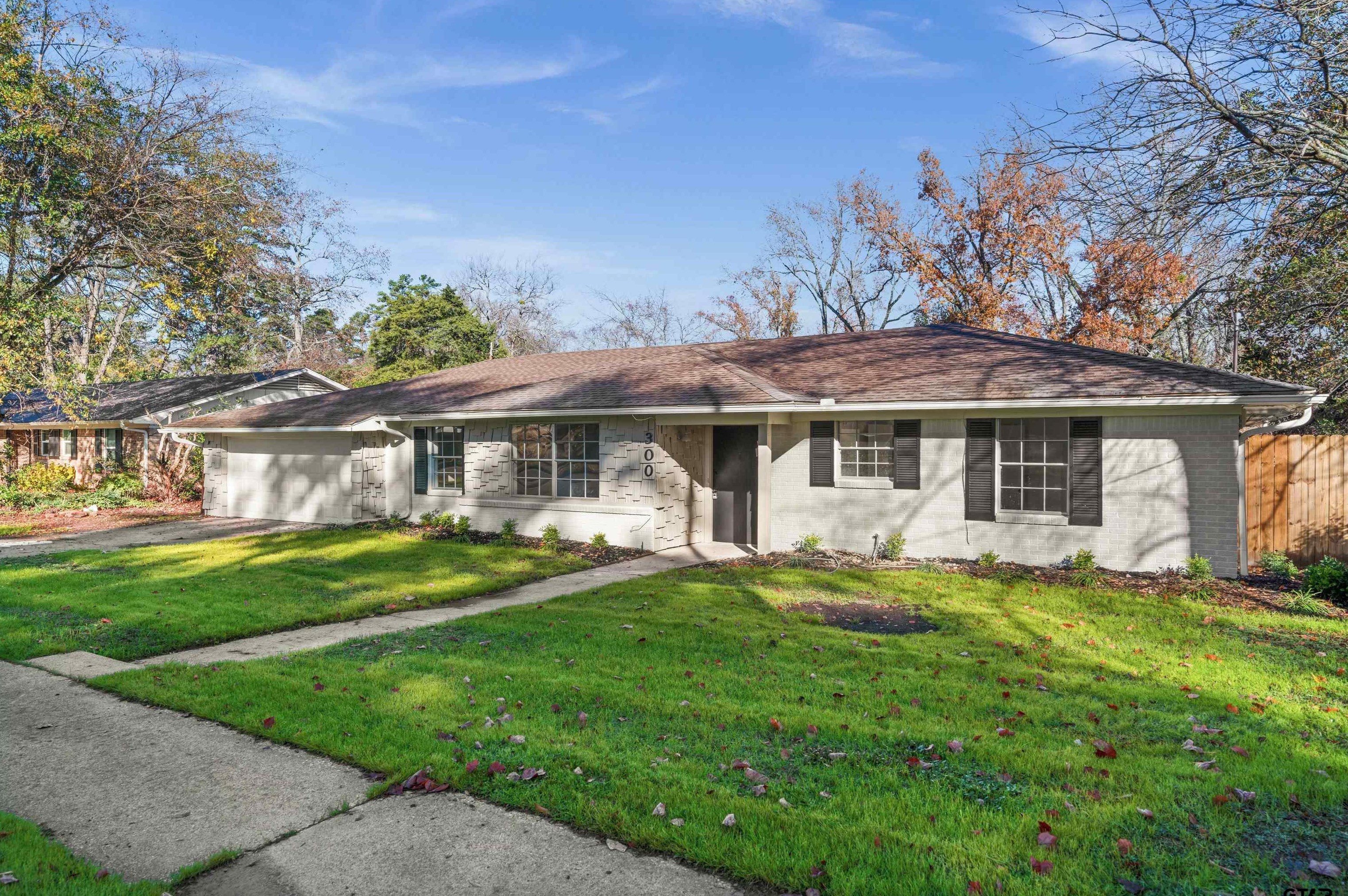 300 Alpine Dr, Tyler, TX 75701-7005
