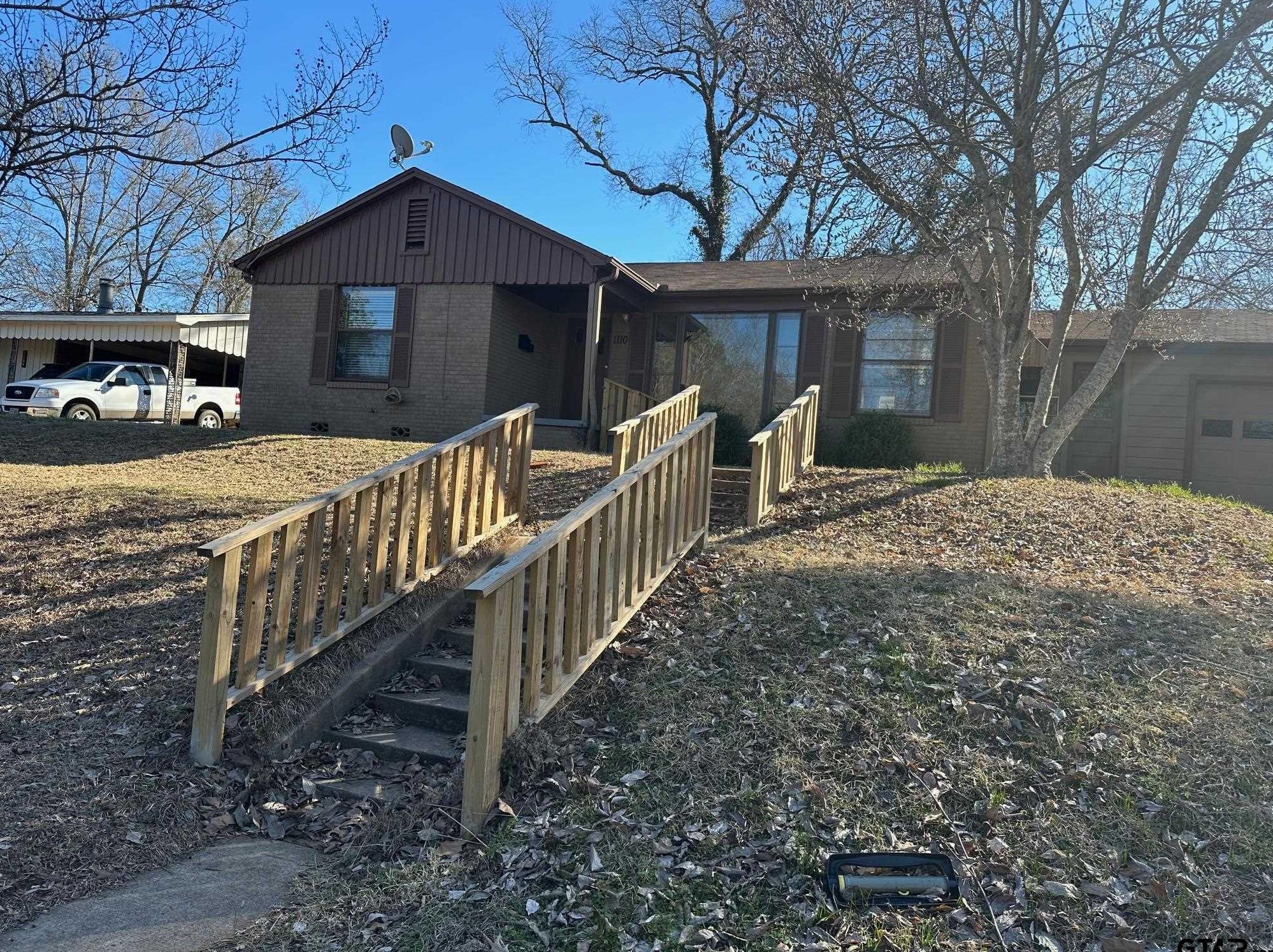 1110 Dogwood St, Tyler TX  75701-5235 exterior