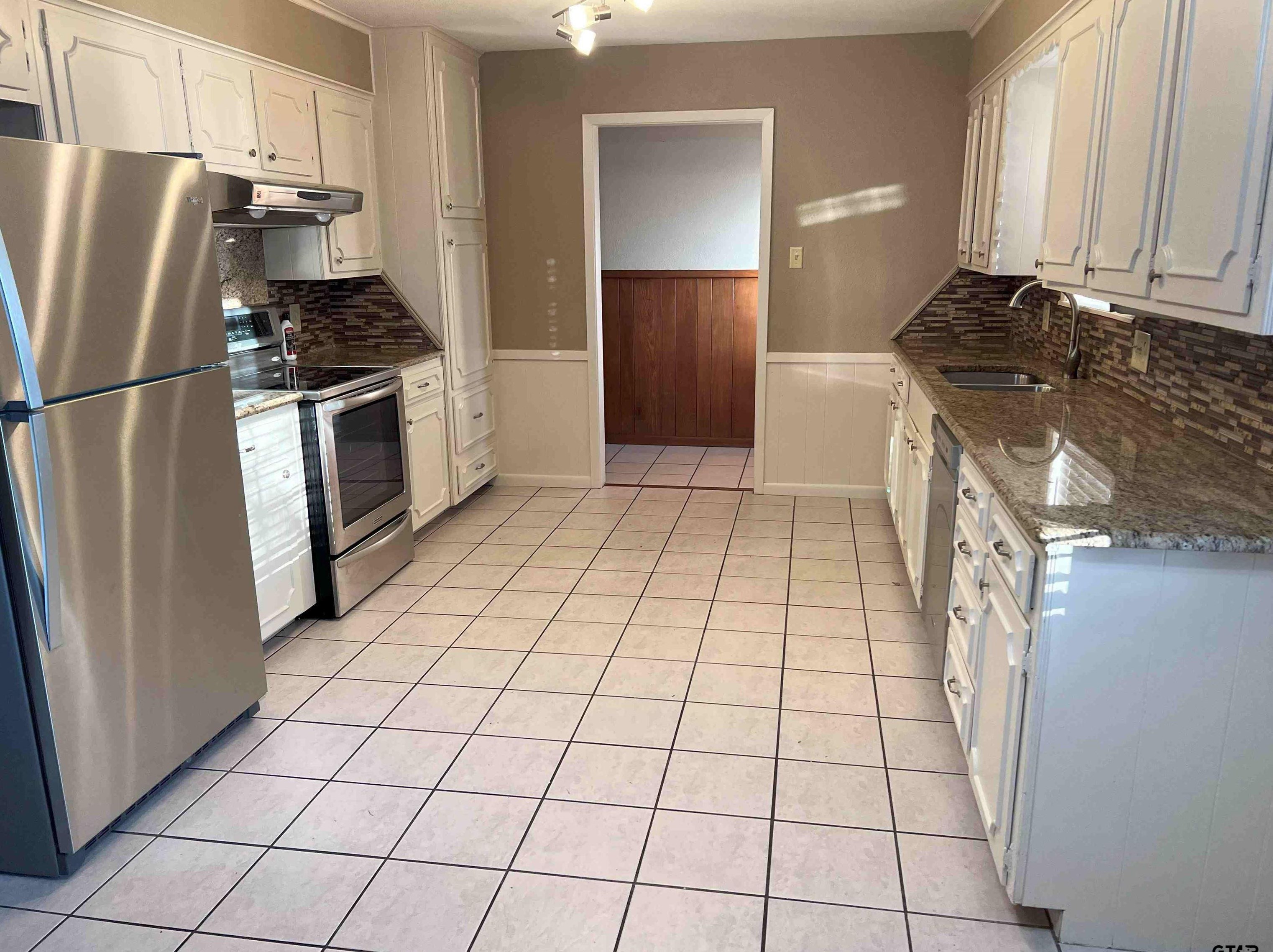 7415 Hollyoak Dr, Tyler, TX 75703