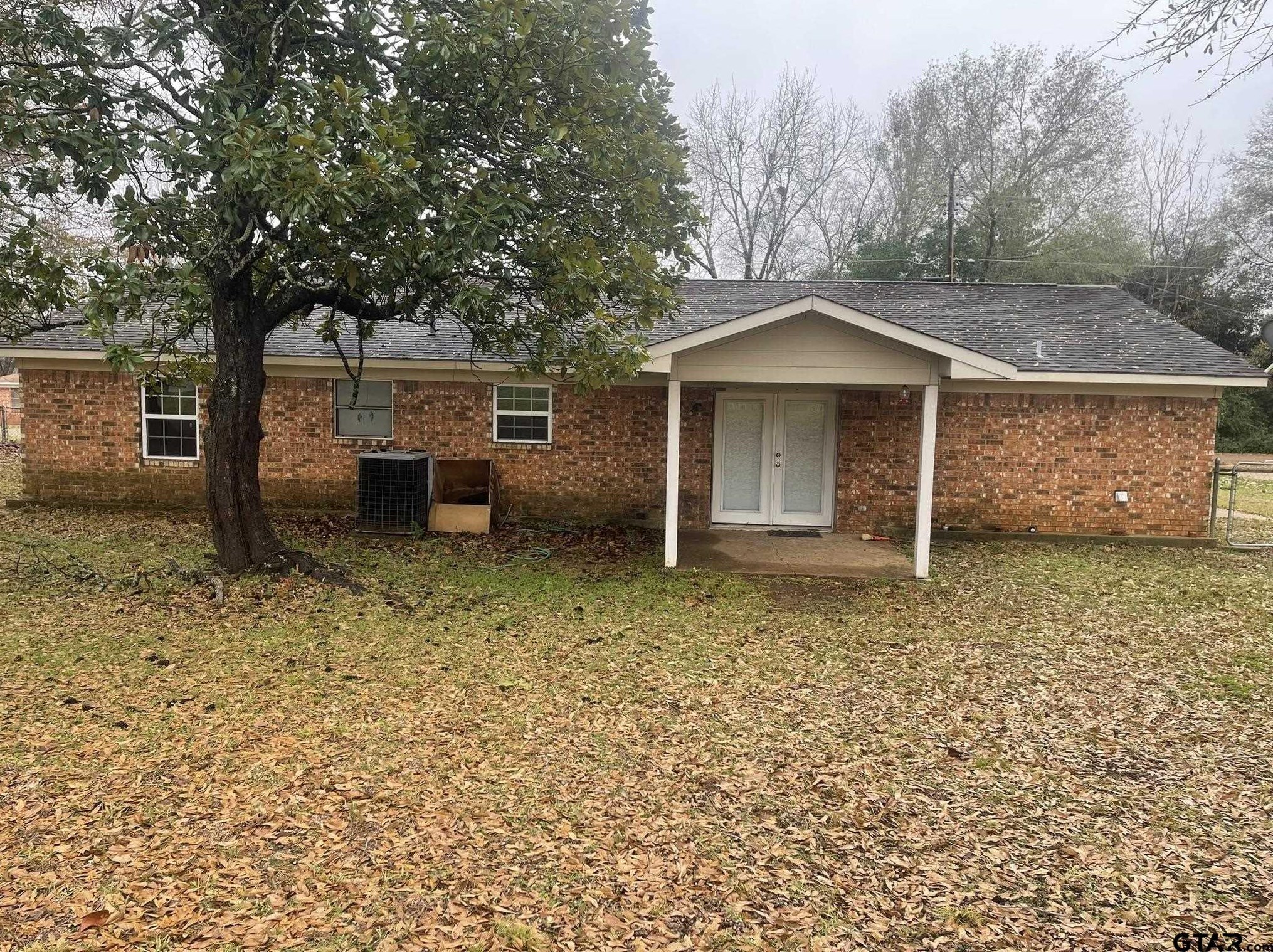 203 Ragland St, Palestine, TX 75802