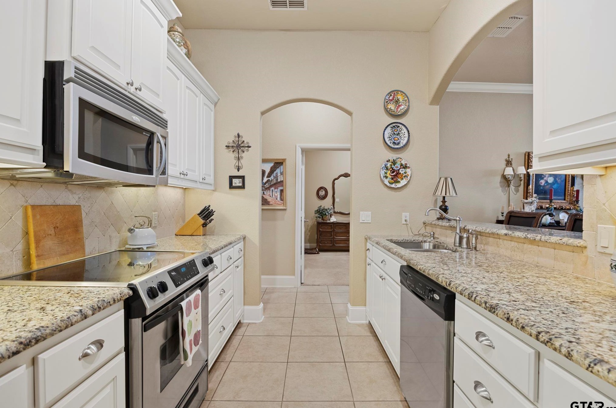 4329 Madera Dr, Tyler TX 75707-2153 exterior