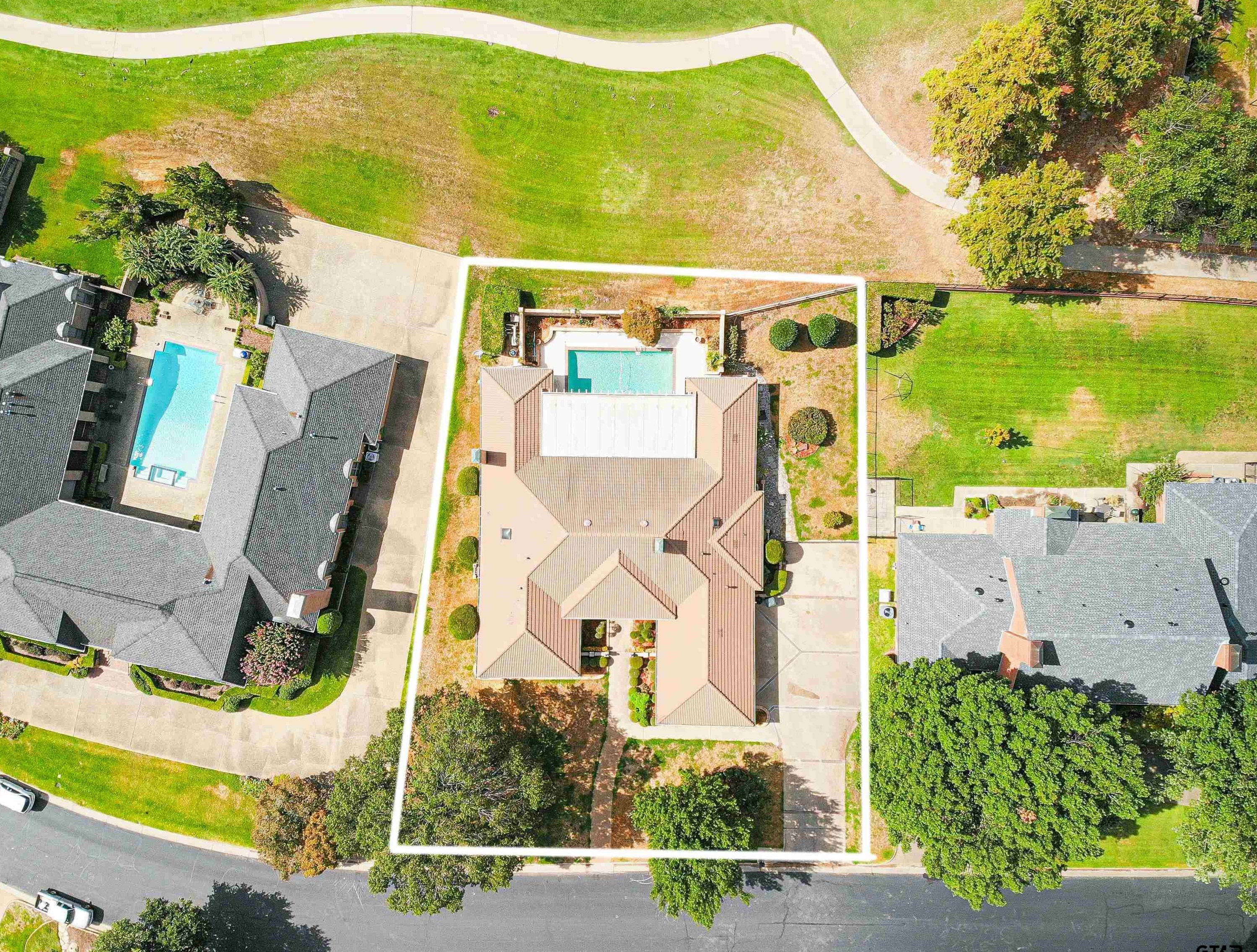 6905 Gleneagles Dr, Tyler TX  75703-5704 exterior