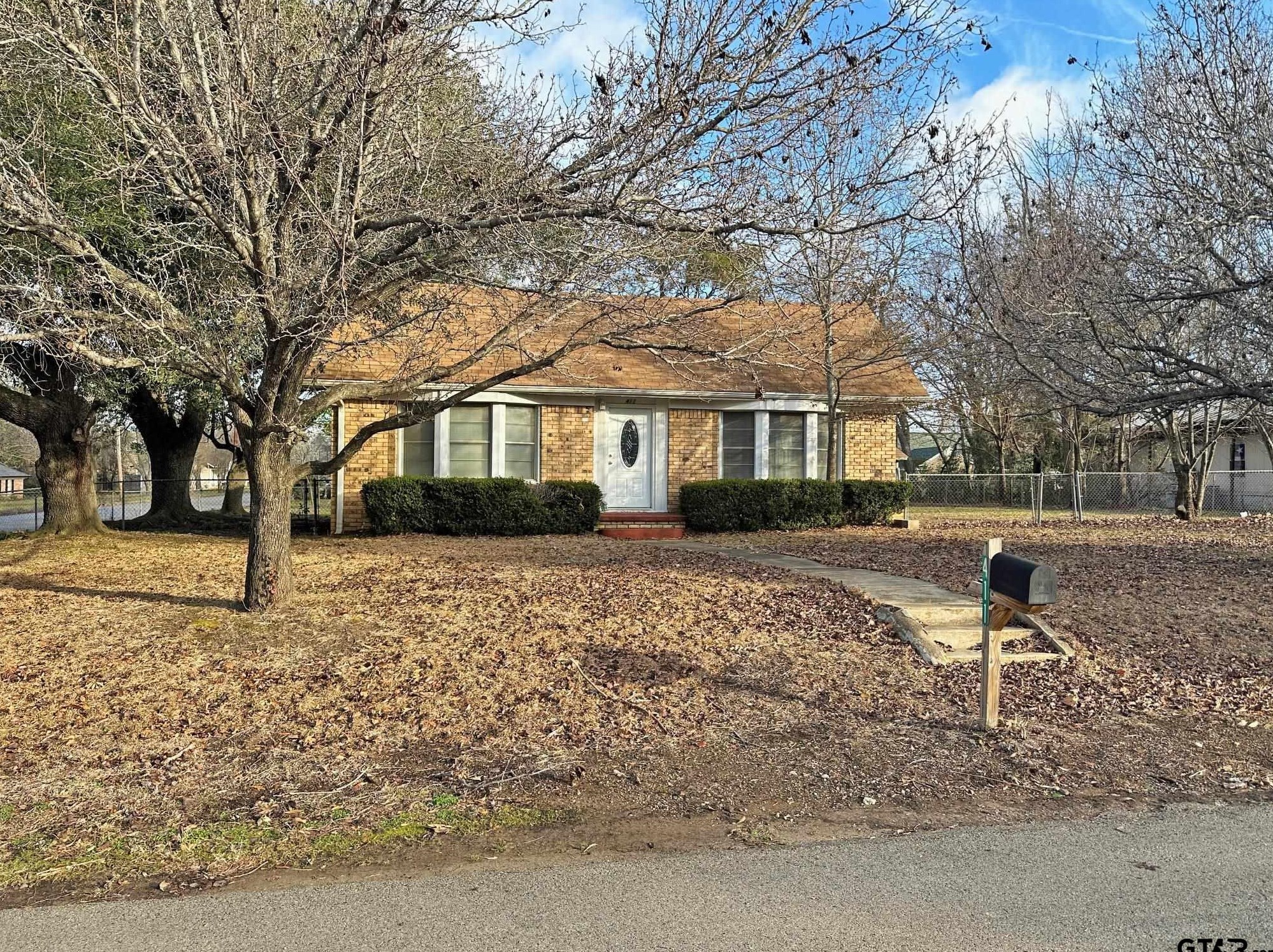 411 W Paschal St, Griffin, TX 75789