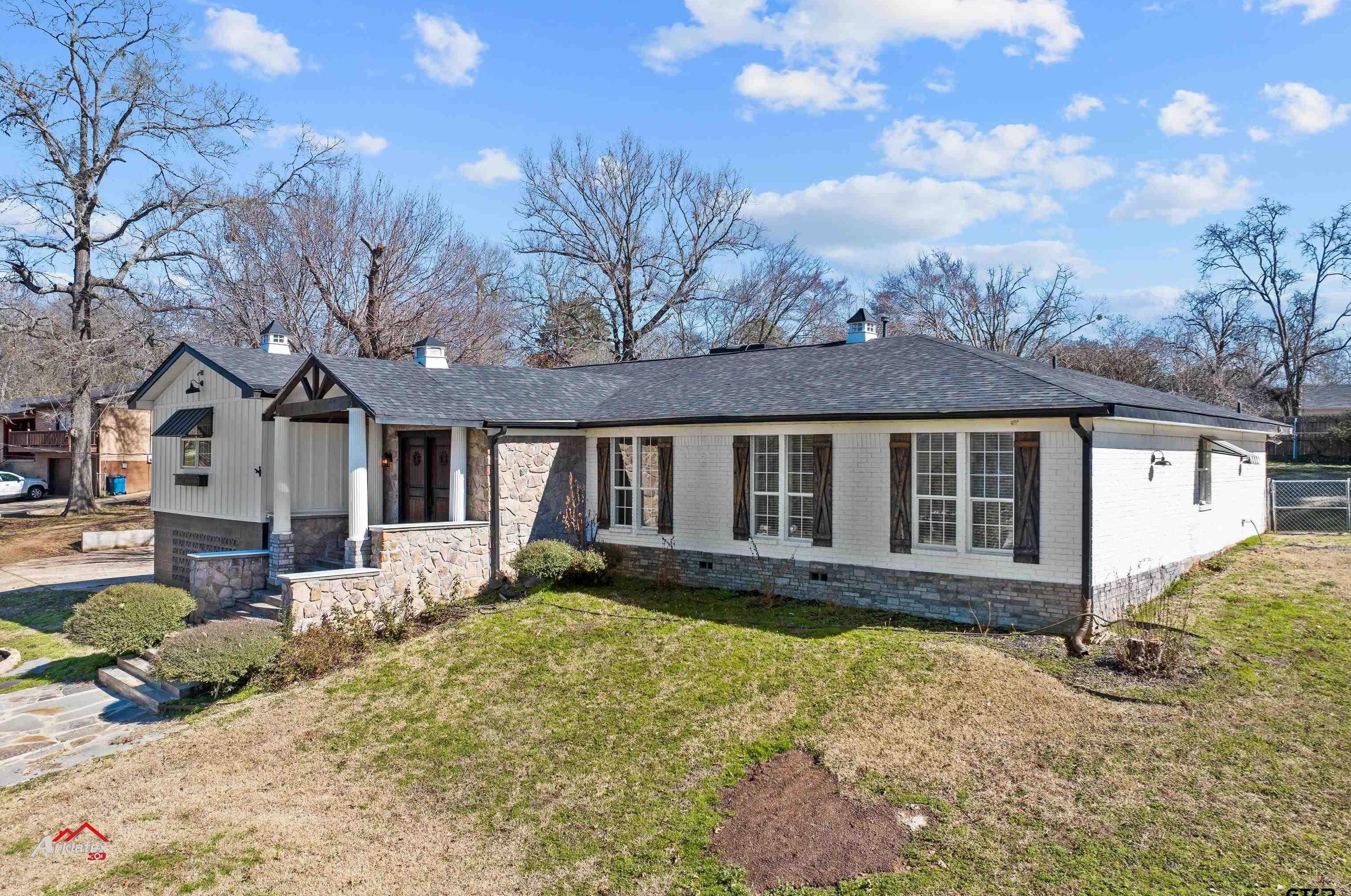 105 Alberta Ave, Henderson, TX 75654-4701