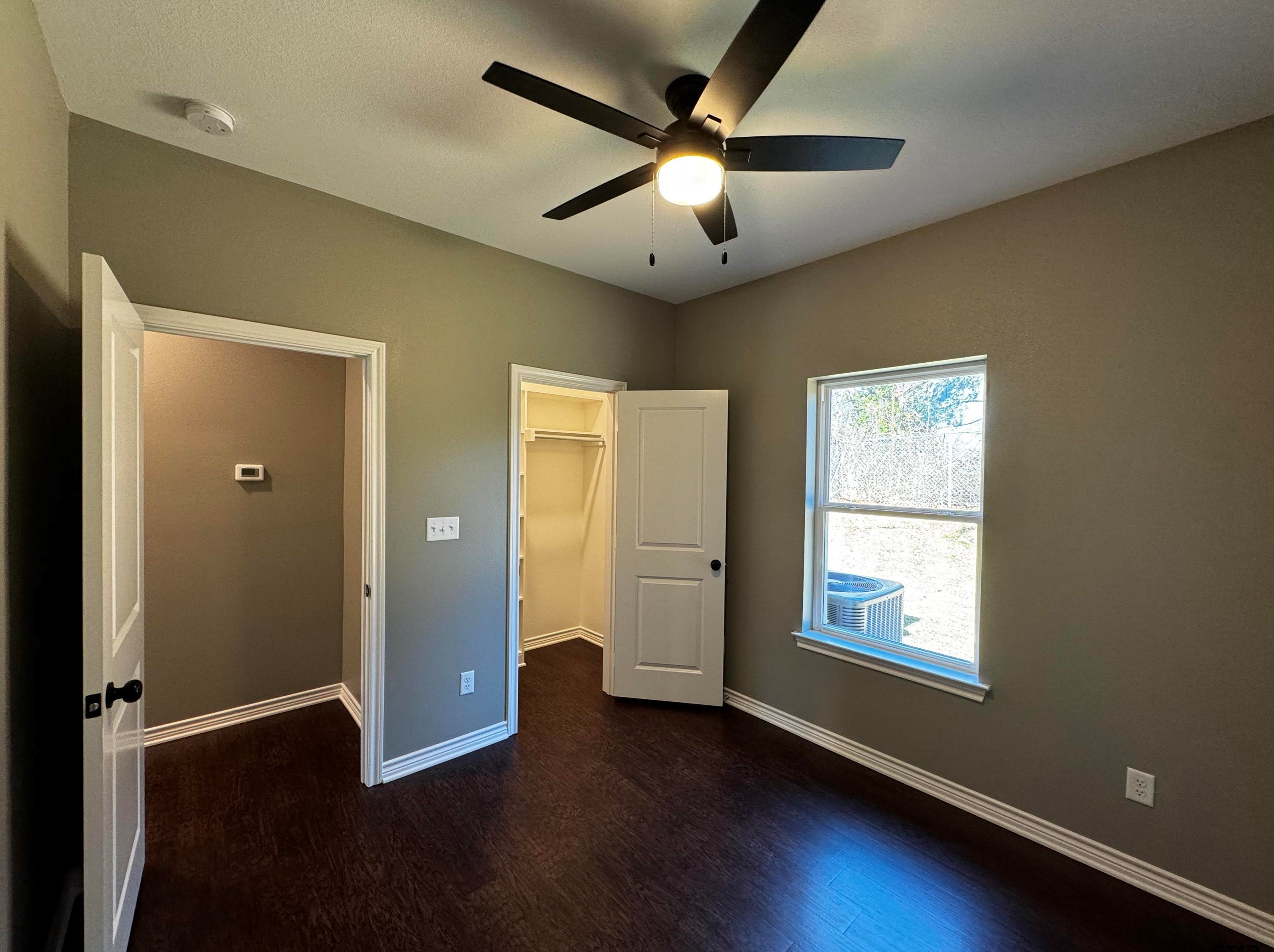 958 Marshall St, Henderson TX  75654-3550 exterior