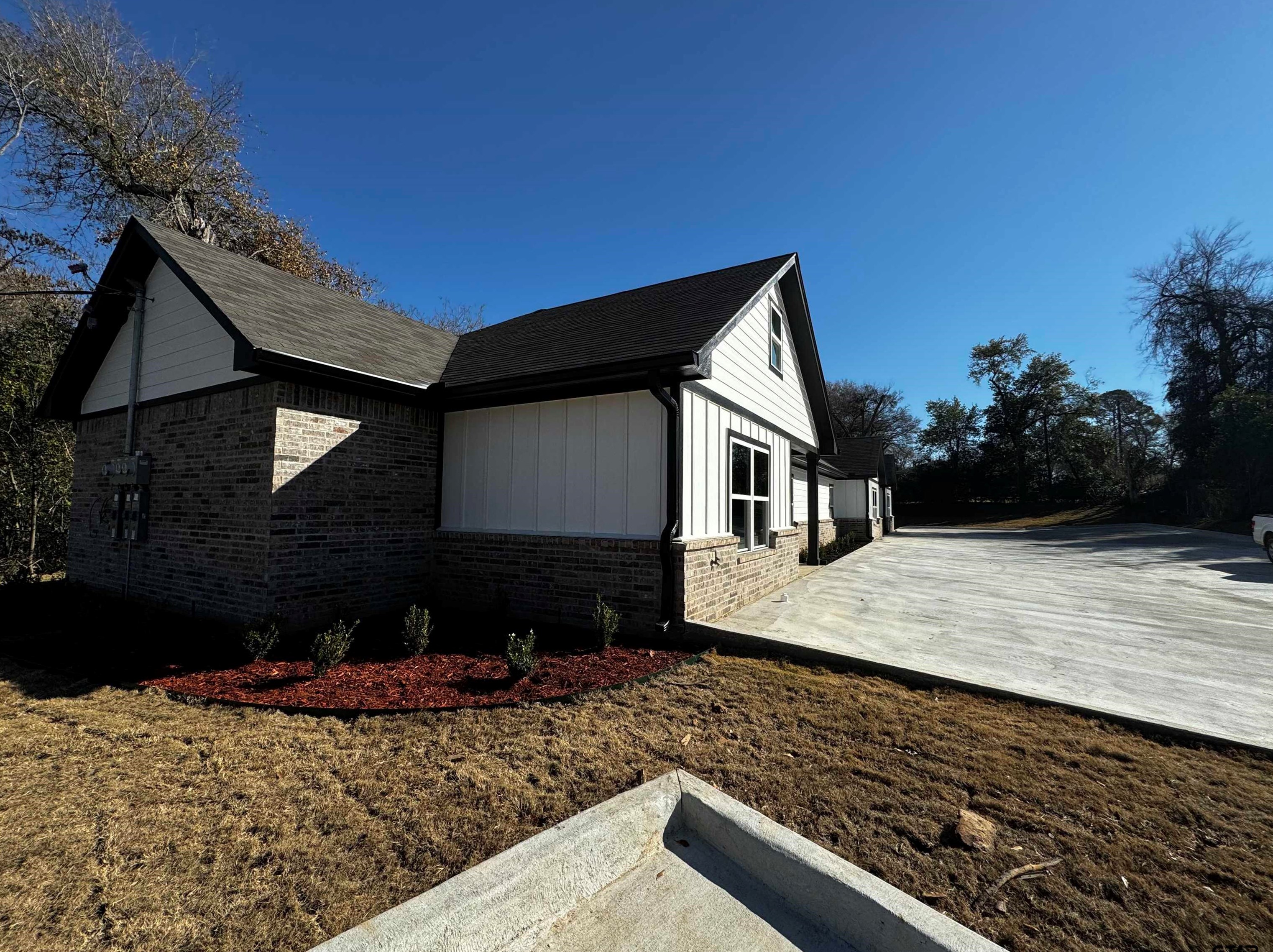 958 N Marshall, Henderson, TX 75652