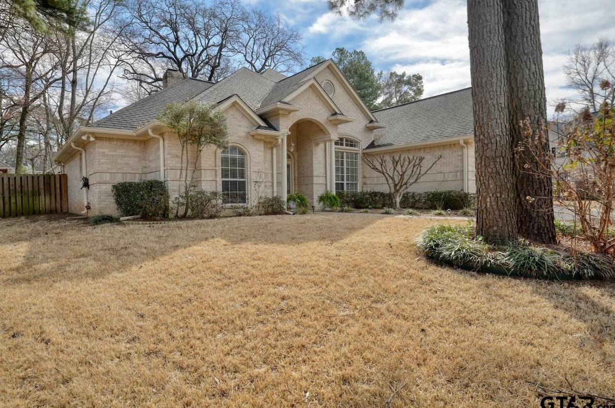 3618 Flagstone Dr, Tyler, TX 75707-1642