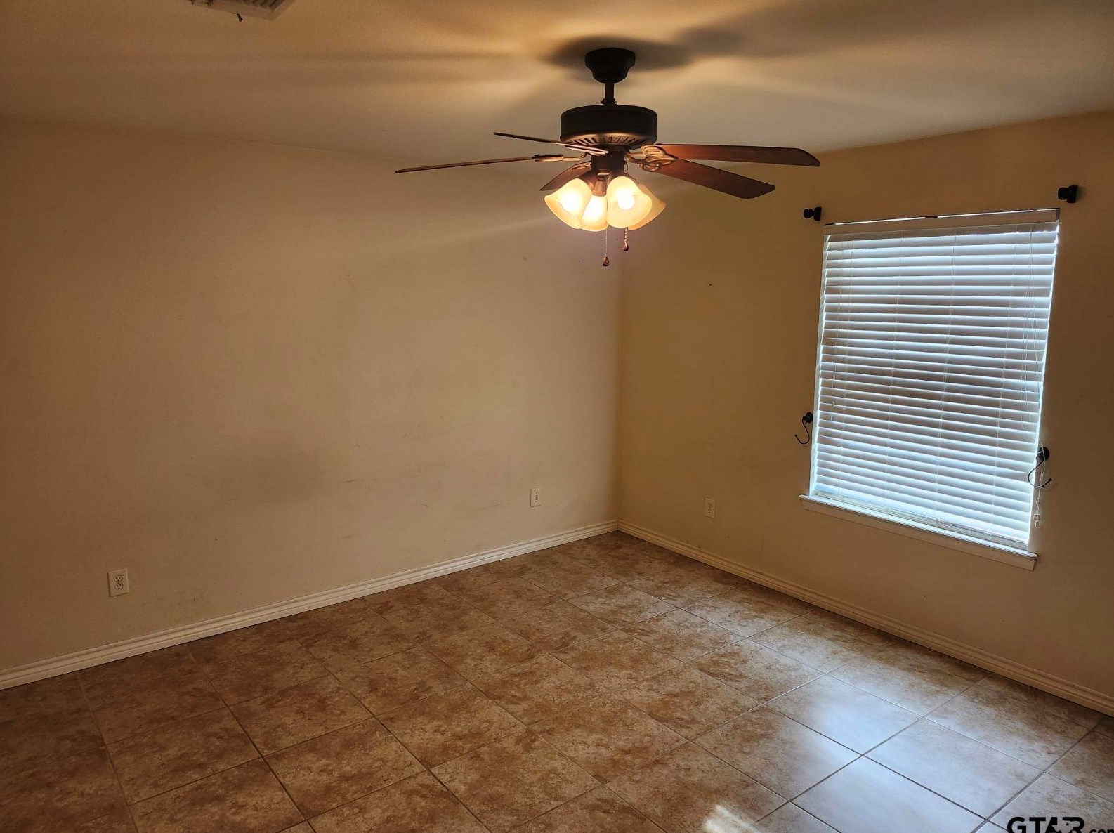 104 Kimberly St, Sulphur Springs TX  75482-3319 exterior