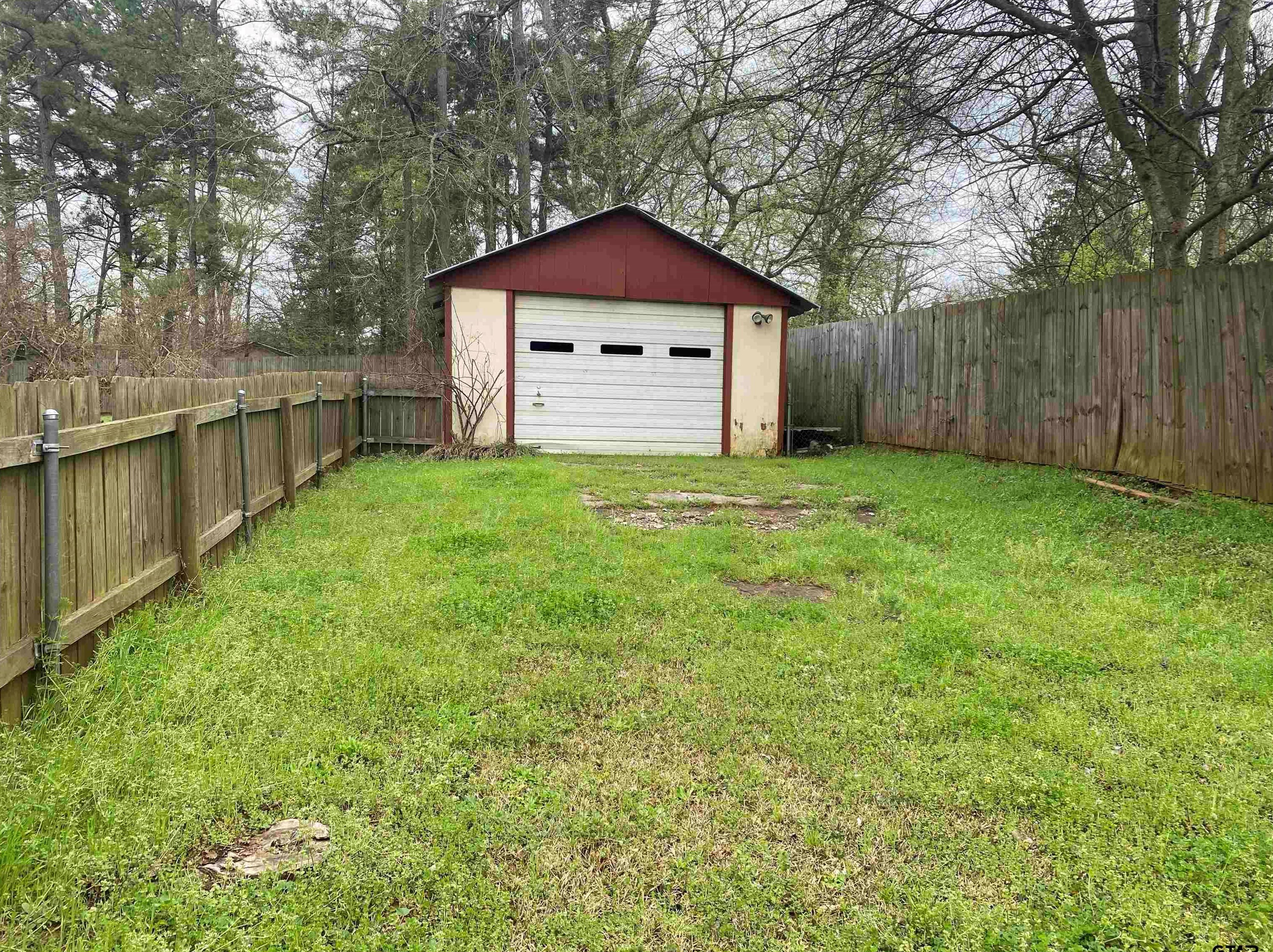 10752 Oakdale Dr, Tyler, TX 75707-5438