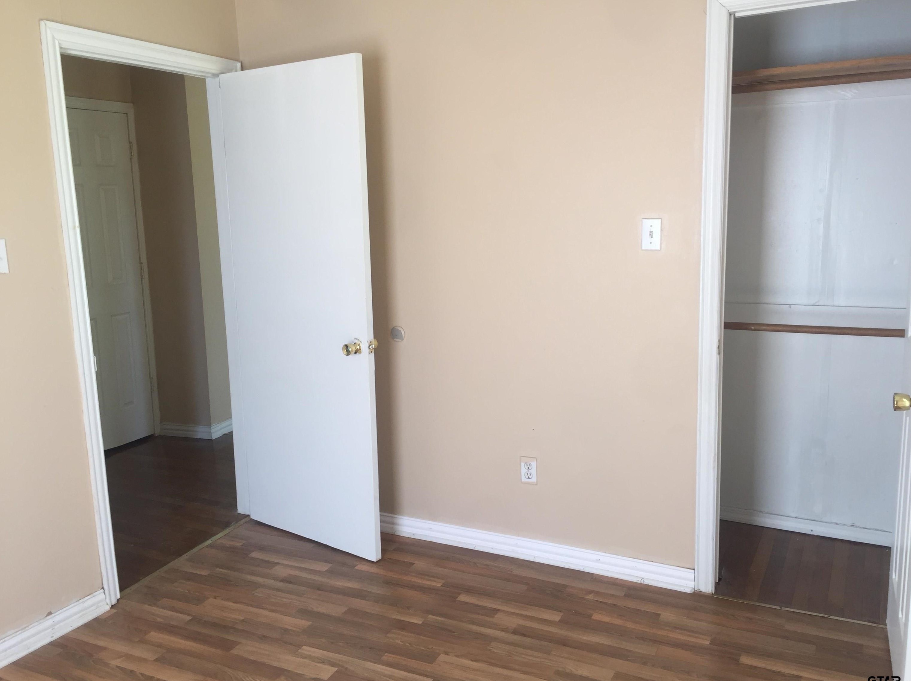 1727 Mims St, Tyler, TX 75702-3056
