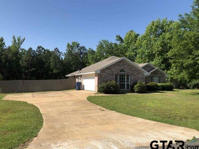 13189 Lauren Ln, Hide A Way, TX 75771