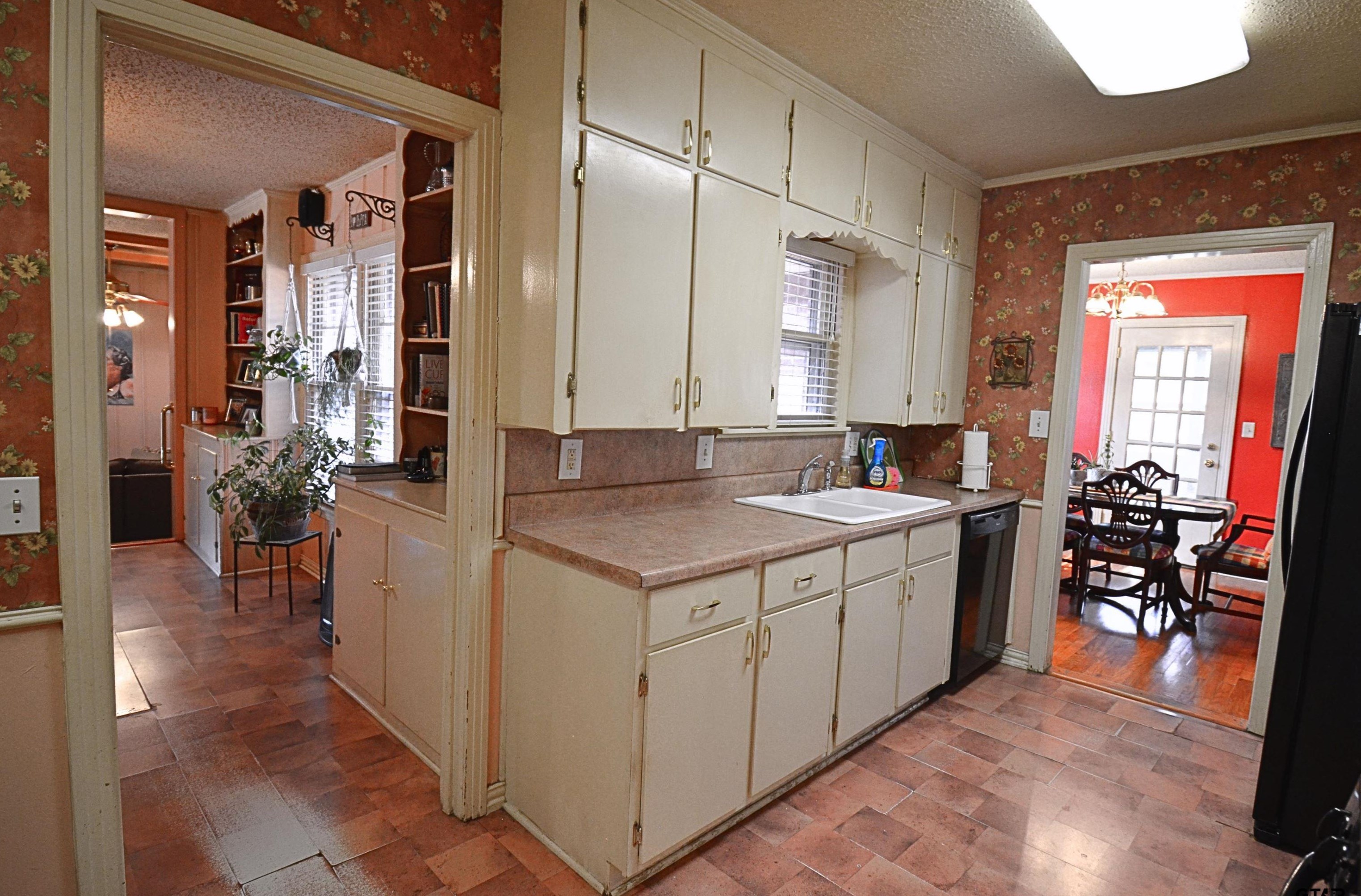 2803 Bain Pl, Tyler TX  75701-8017 exterior