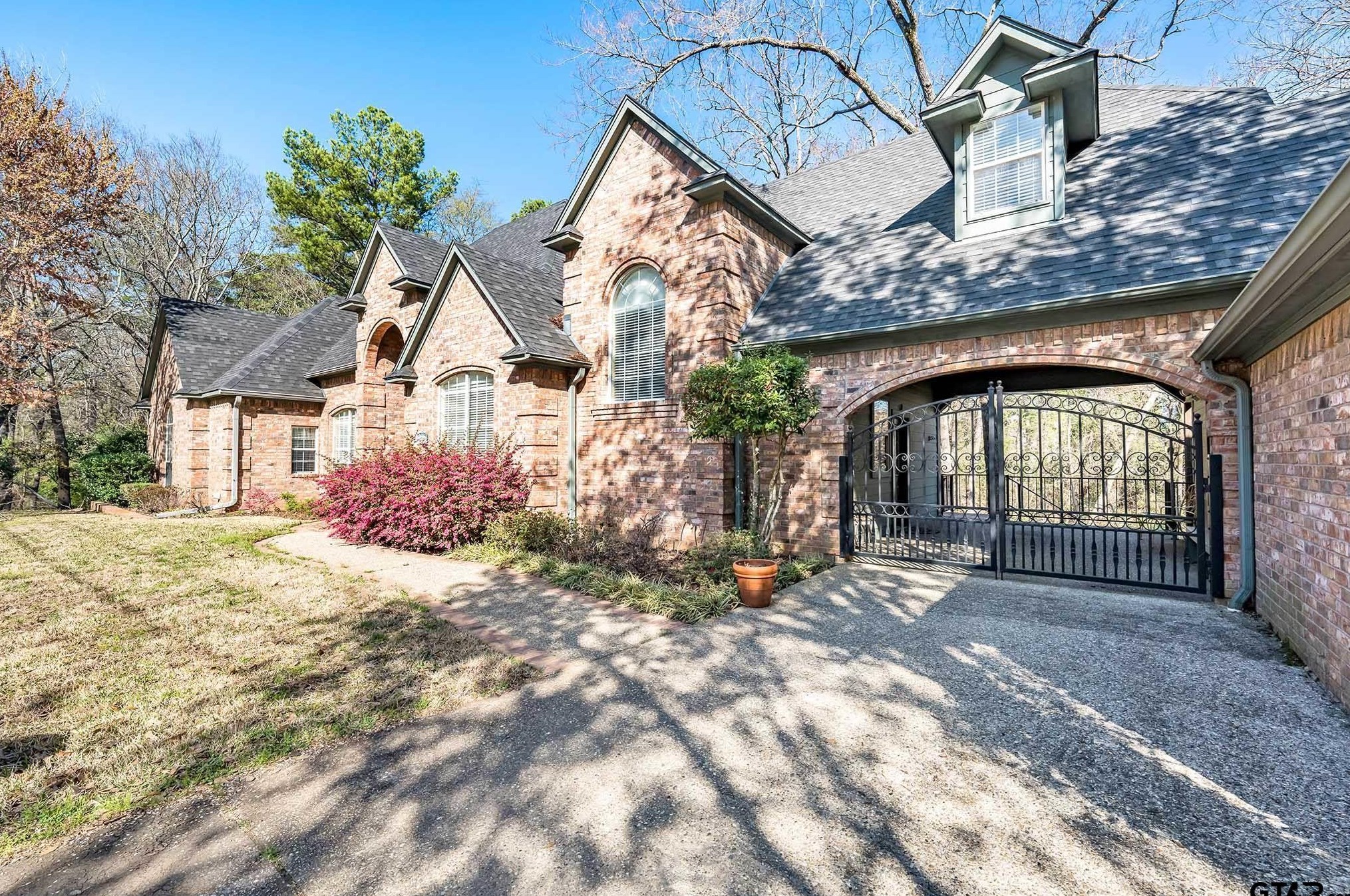 1345 Bridle Path Ln, Hide A Way, TX 75771-5121