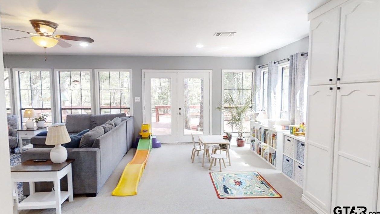 19525 Meadowood Ln, Tyler TX 75703-8777 exterior