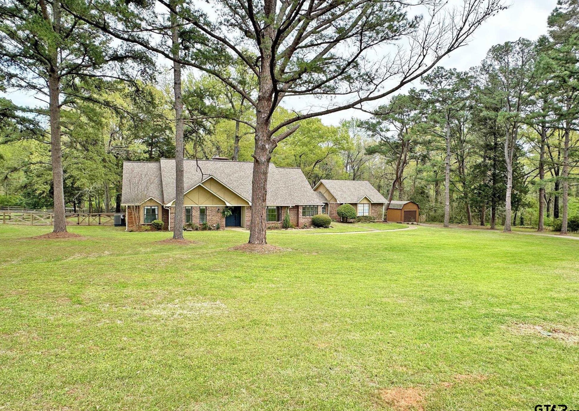 19525 Meadowood Ln, Tyler, TX 75703-8777