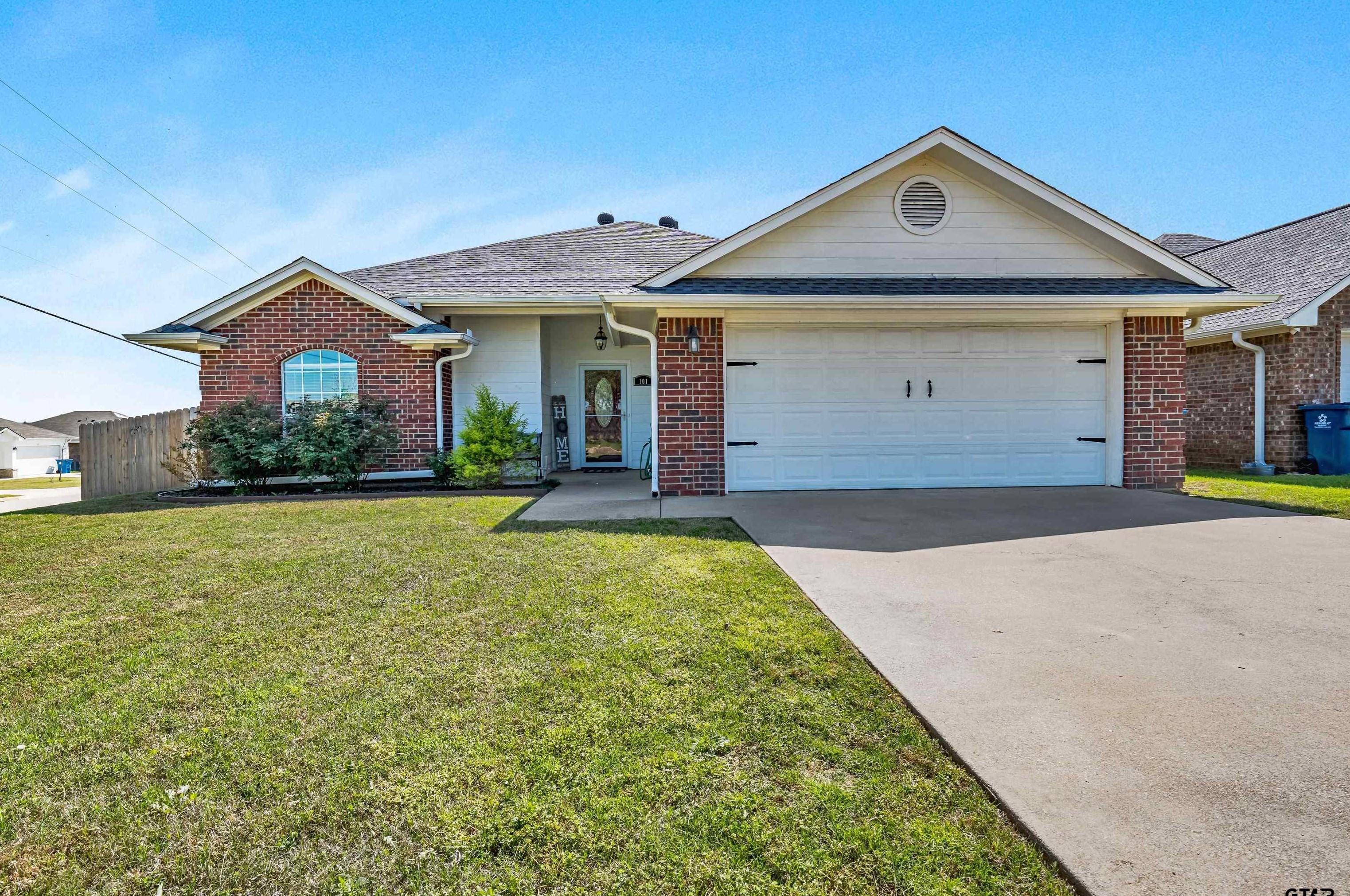 101 Collin Dr, Chandler, TX 75758-2151