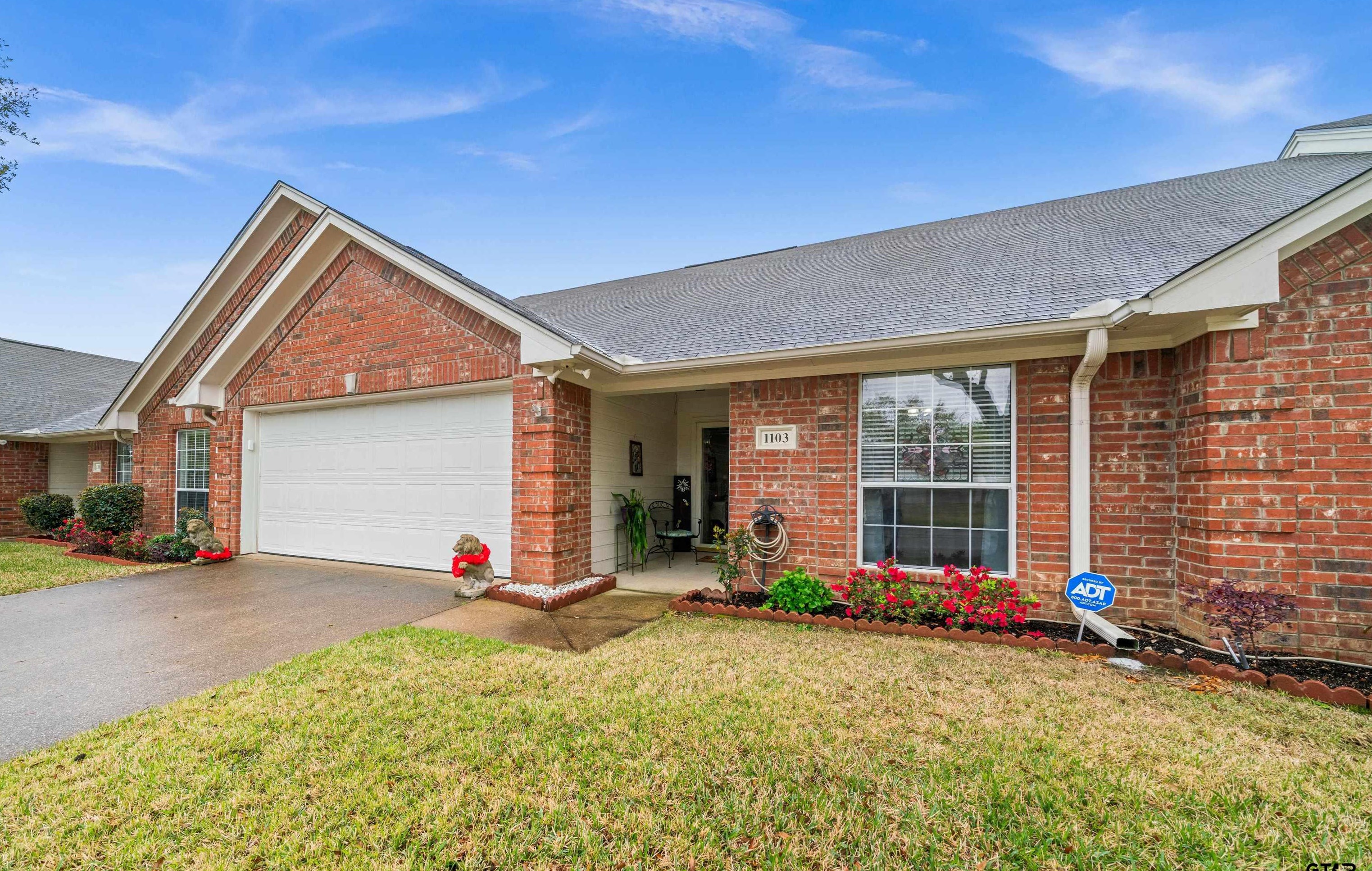 5401 Hollytree Cir, Tyler, TX 75703-5768
