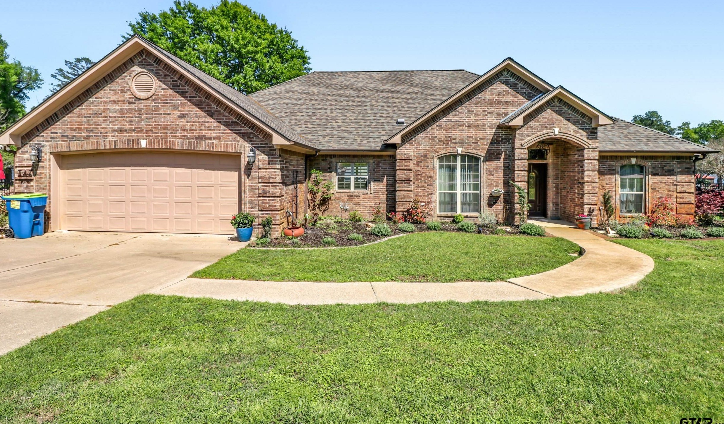 4911 Sunrise Dr, Chandler, TX 75758-8562