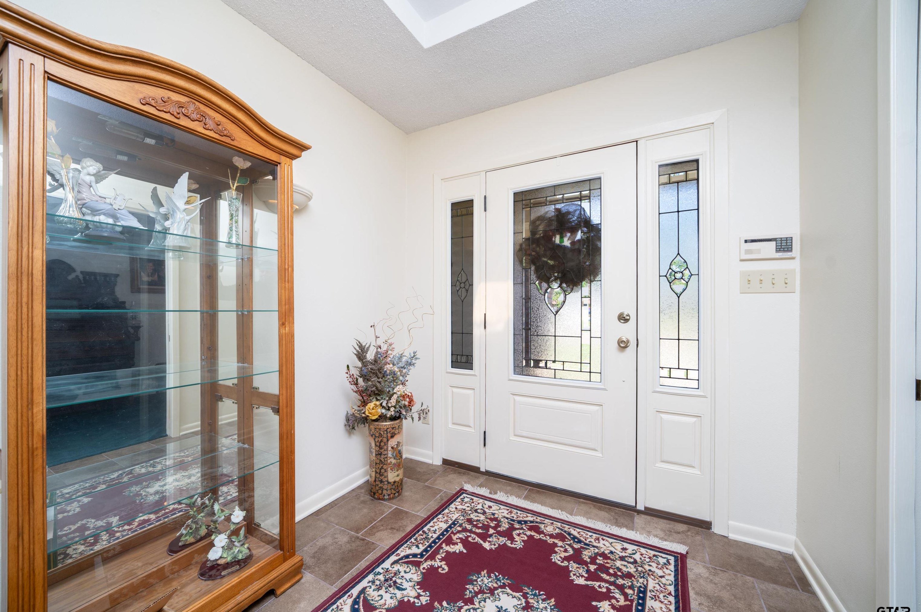 30 Marguerite Dr, Longview, TX 75601-3381