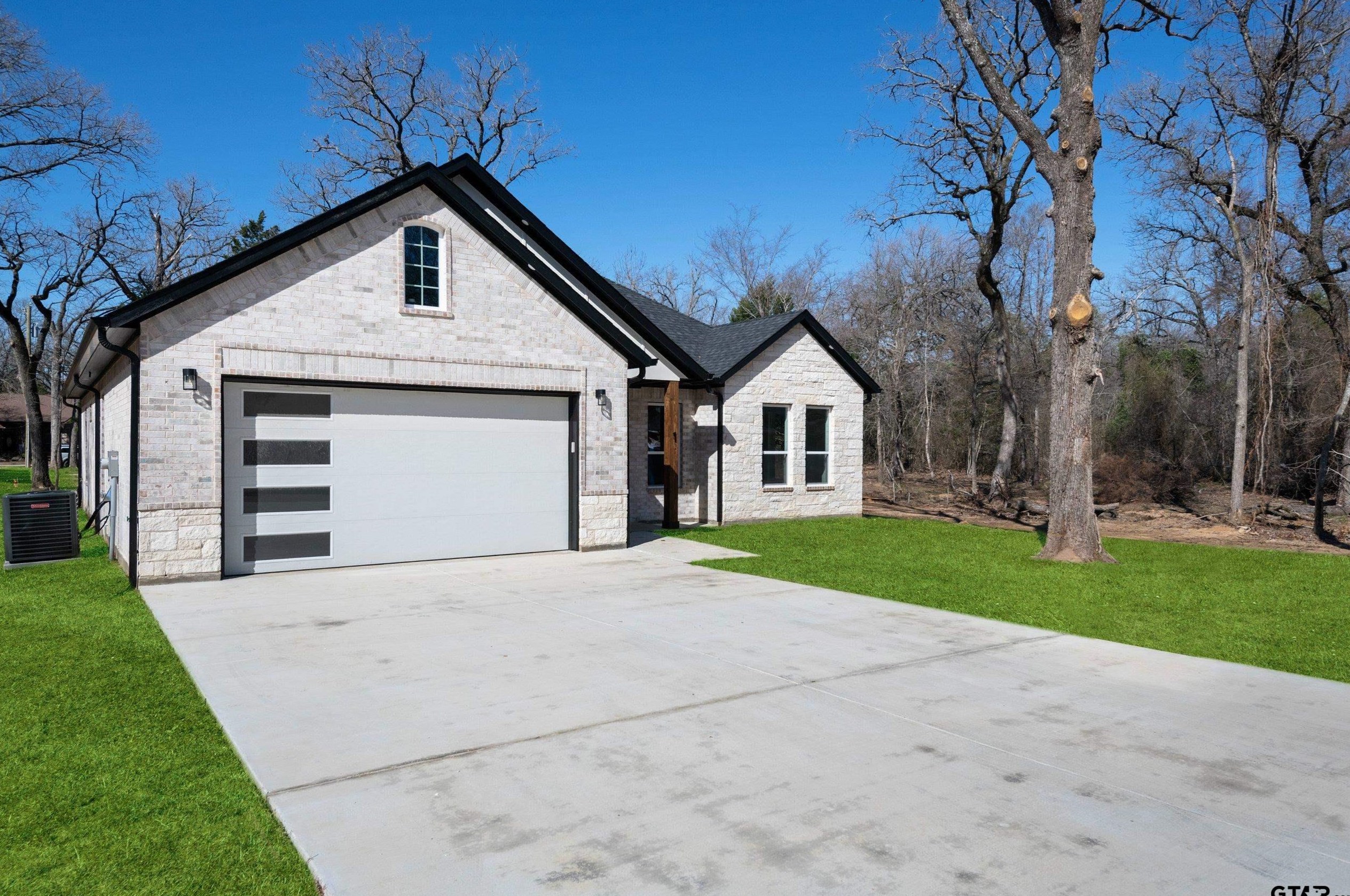113 Lakeview Dr, Trinidad, TX 75163-2320