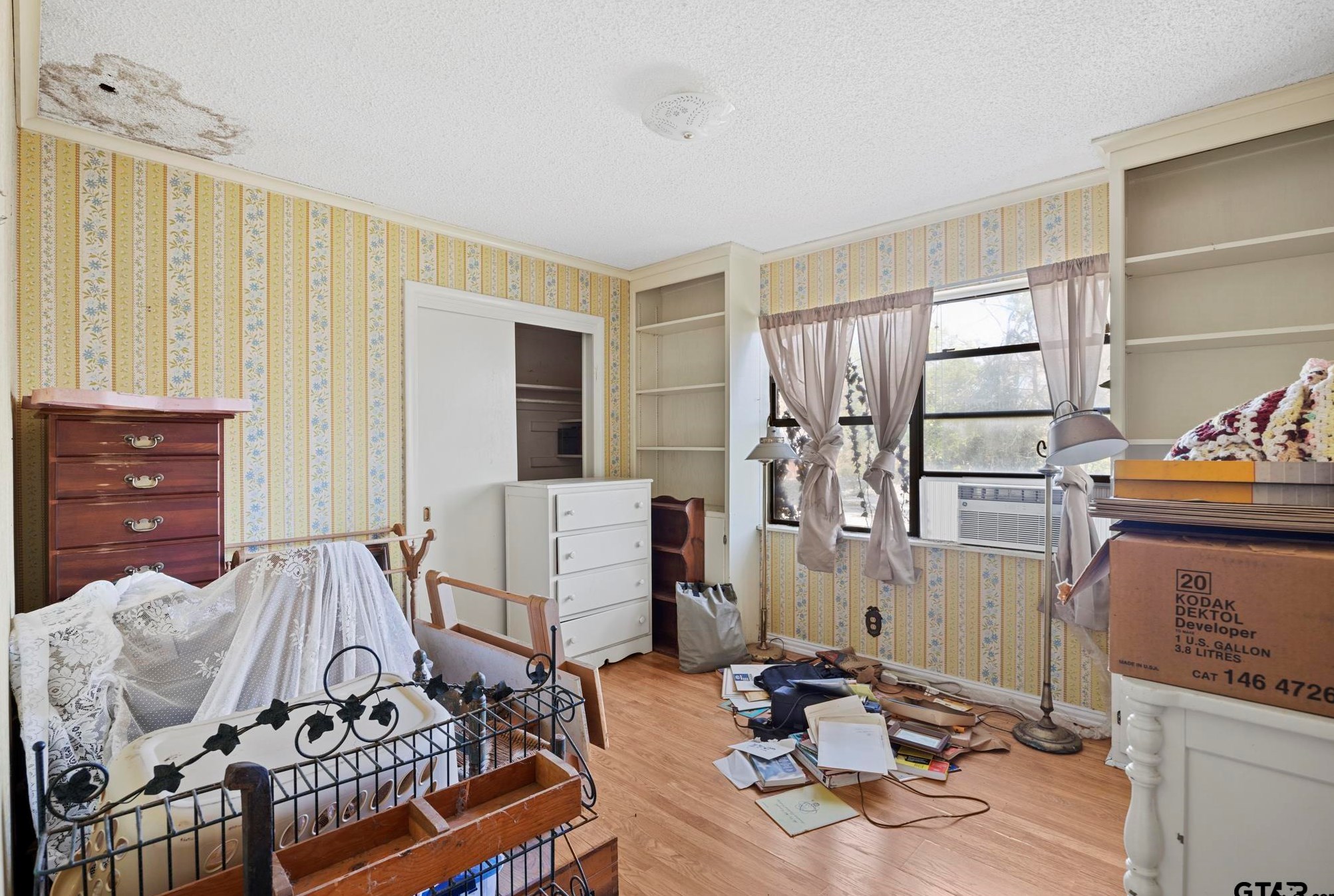 2918 Oak Knob St, Tyler TX  75701-8137 exterior