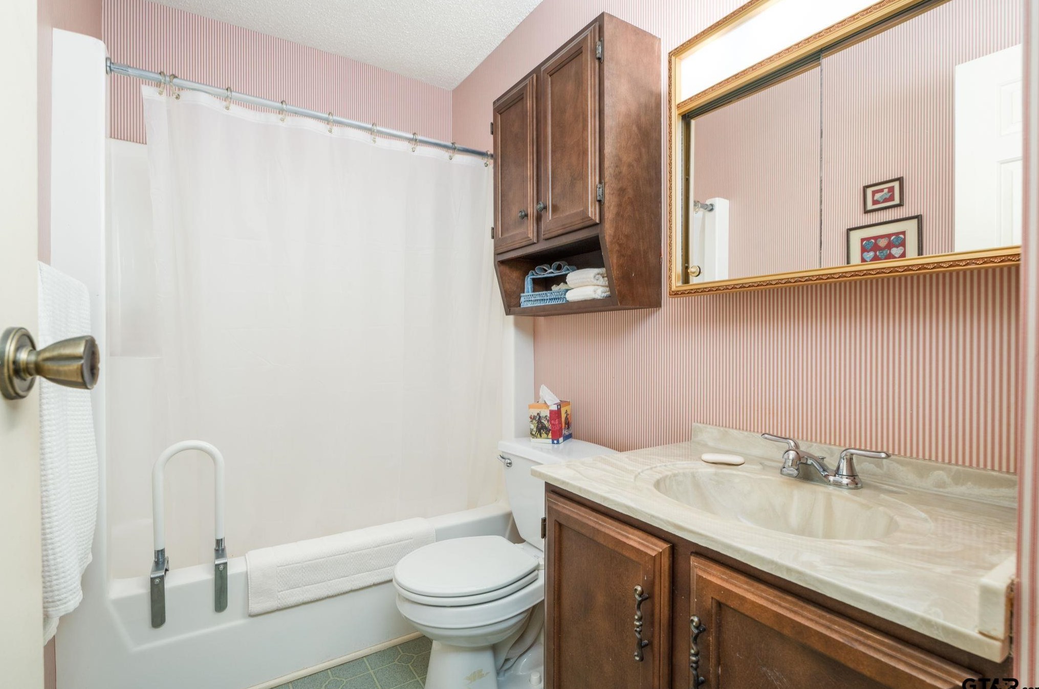 5816 Foxcroft Rd, Tyler TX 75703-4517 exterior