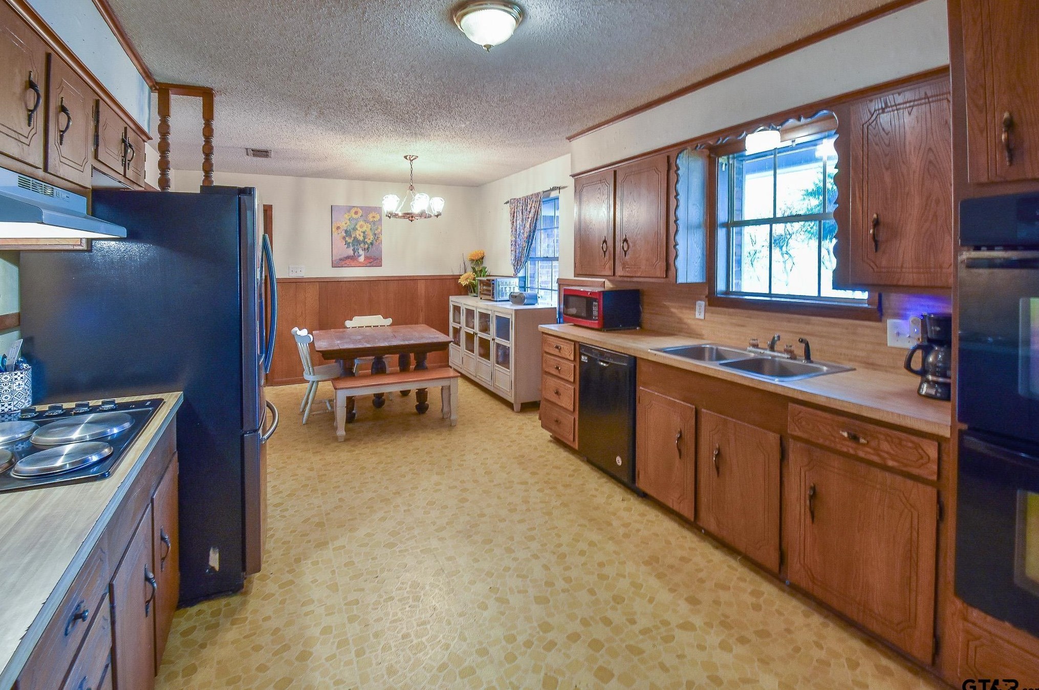 342 Powell Dr, Tyler, TX 75703-4635