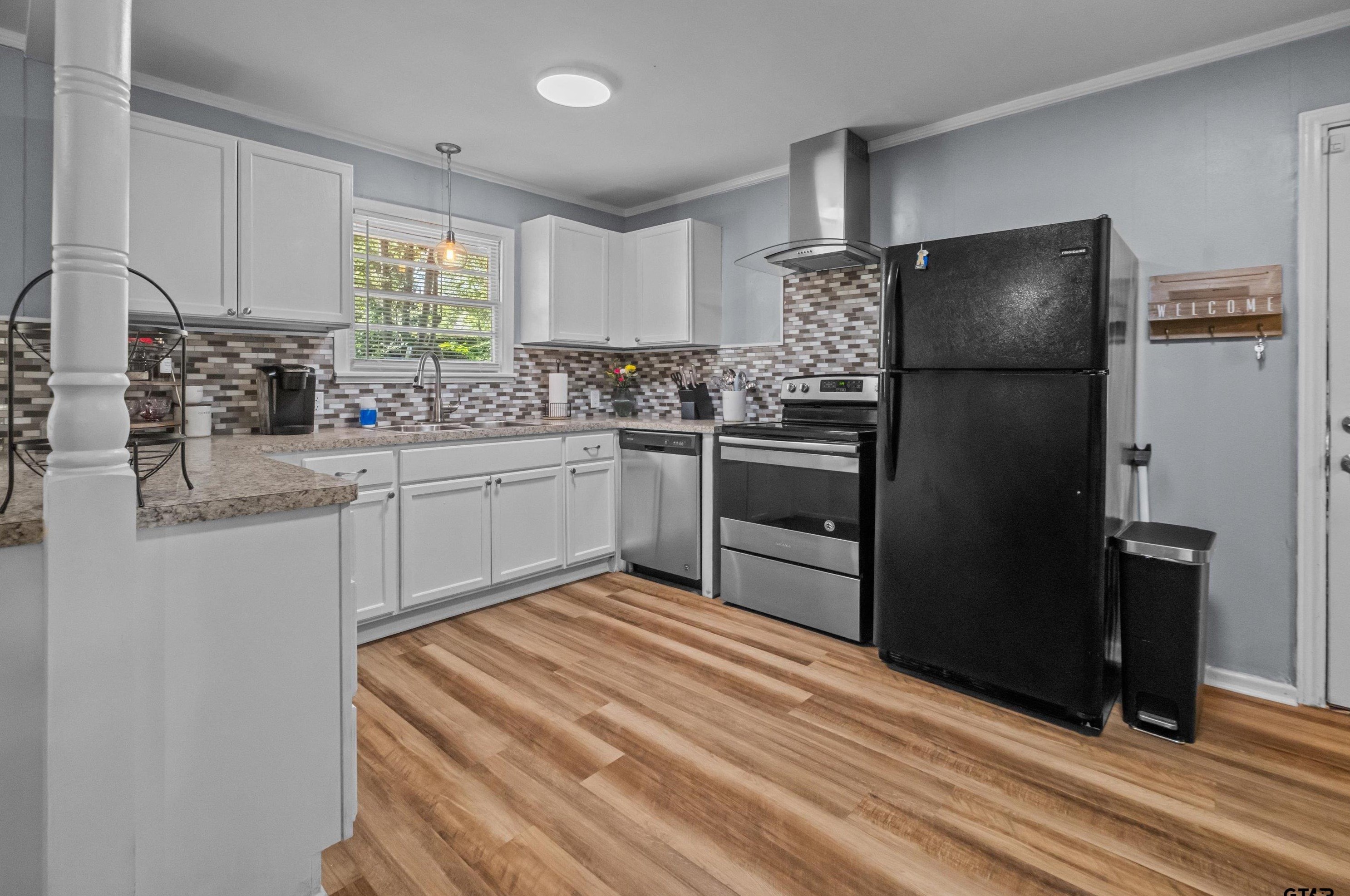 2901 Dinah Ln, Tyler TX  75701-8126 exterior