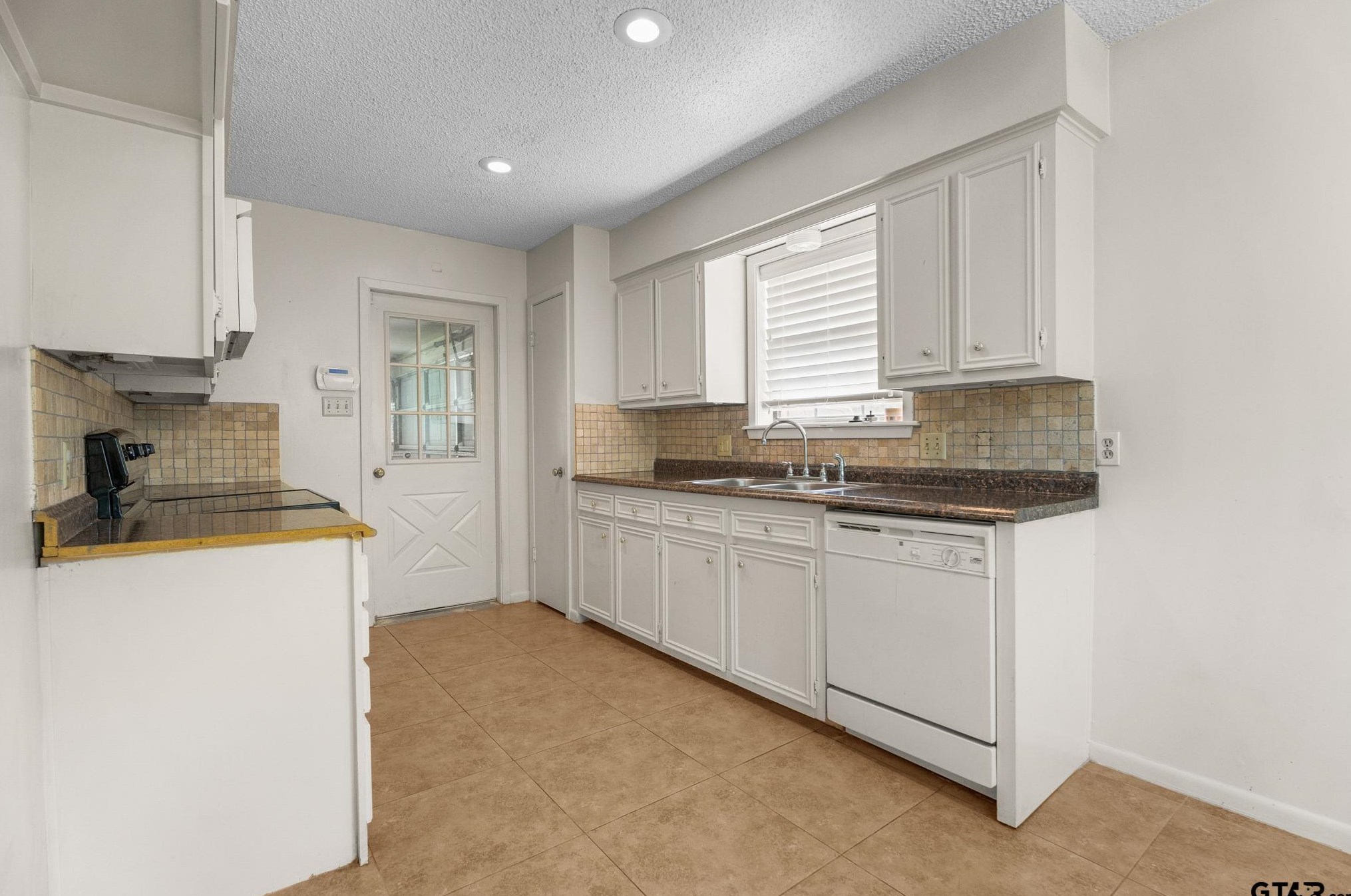 600 David Dr, Tyler TX  75703-4815 exterior