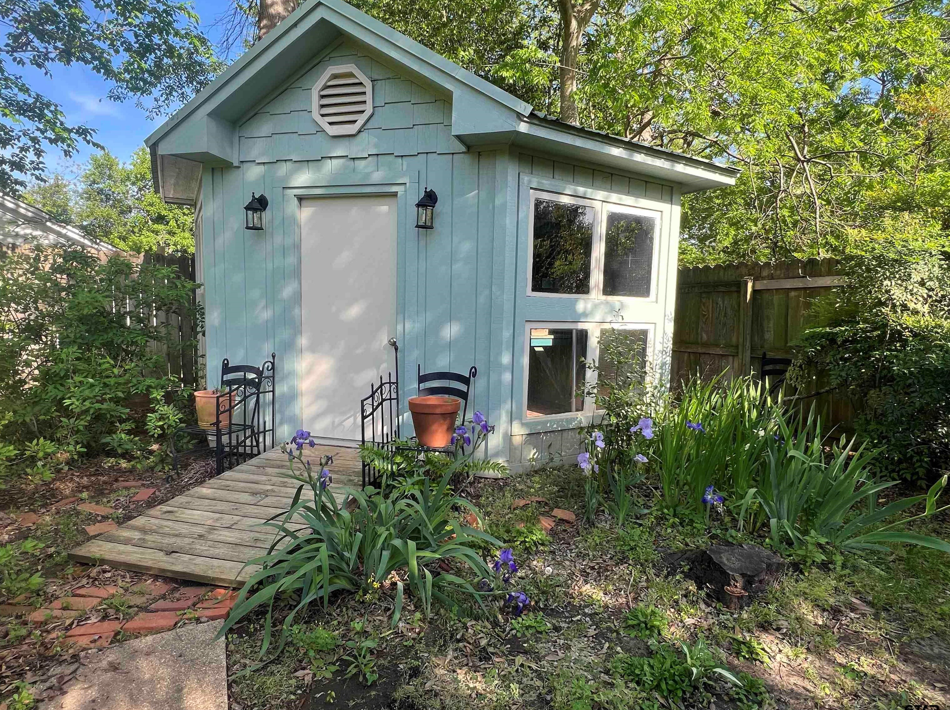 1420 Donnybrook Ave, Tyler TX  75701-3115 exterior