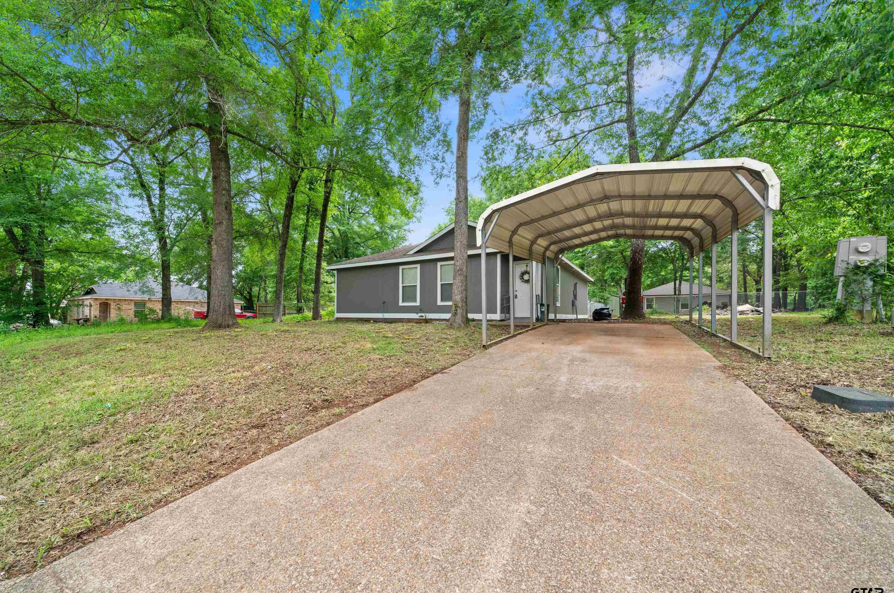 10241 Peterson Rd, Tyler, TX 75708-3005