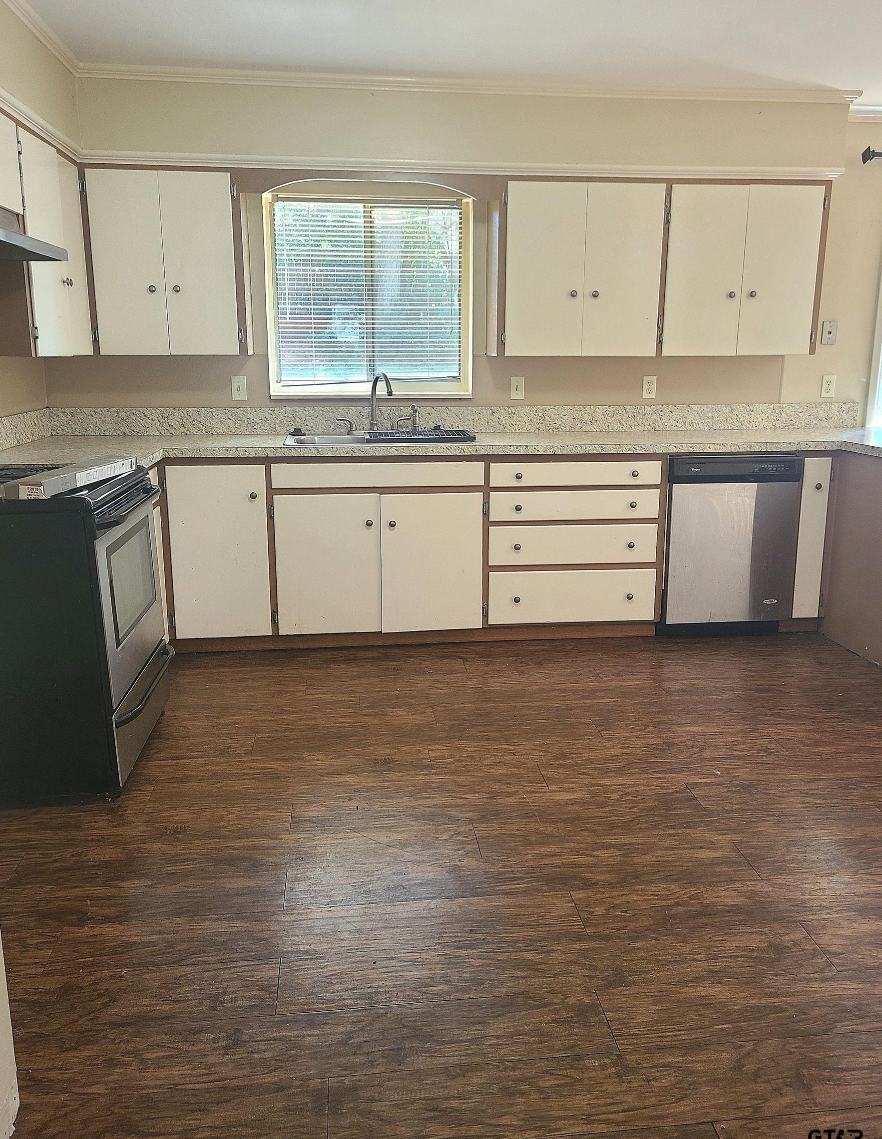 2820 Dinah Ln, Tyler, TX 75701-8126