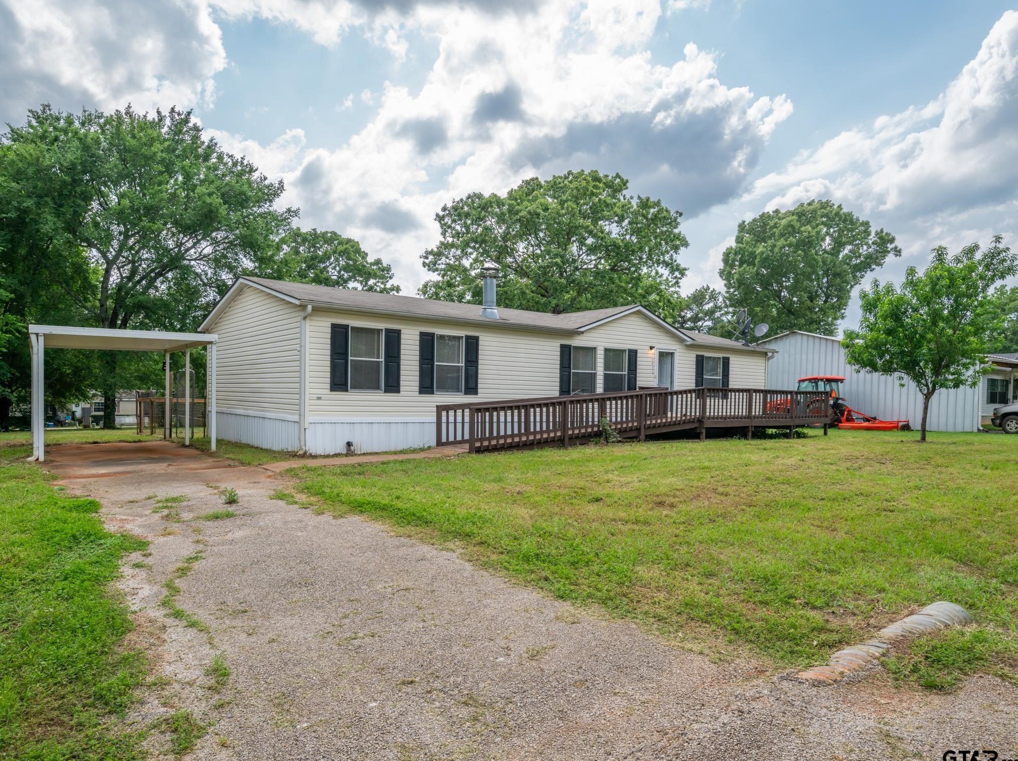 10349 Peterson Rd, Tyler, TX 75708-3181