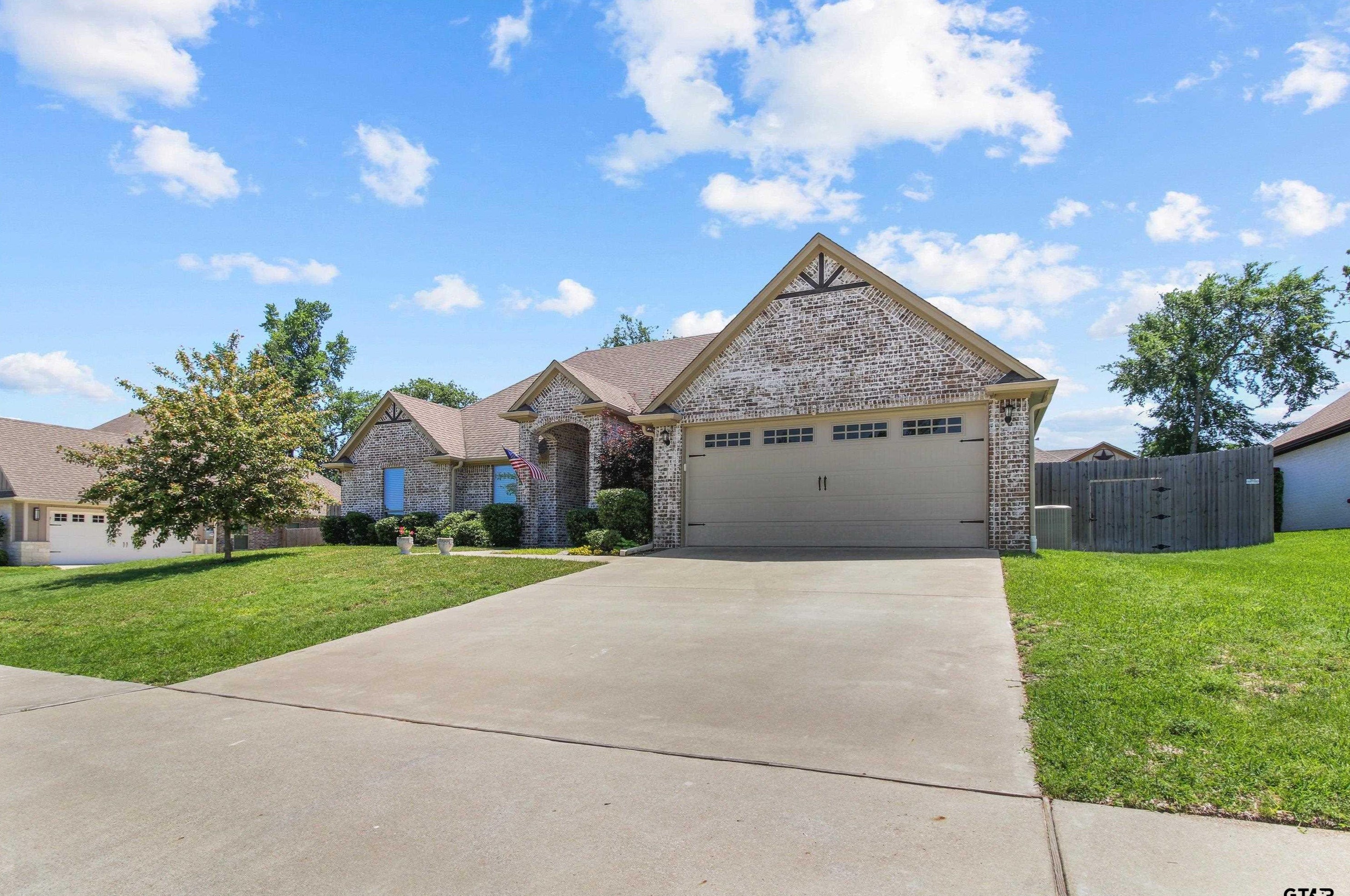 4203 Chapel Rdg, Tyler, TX 75707-5480