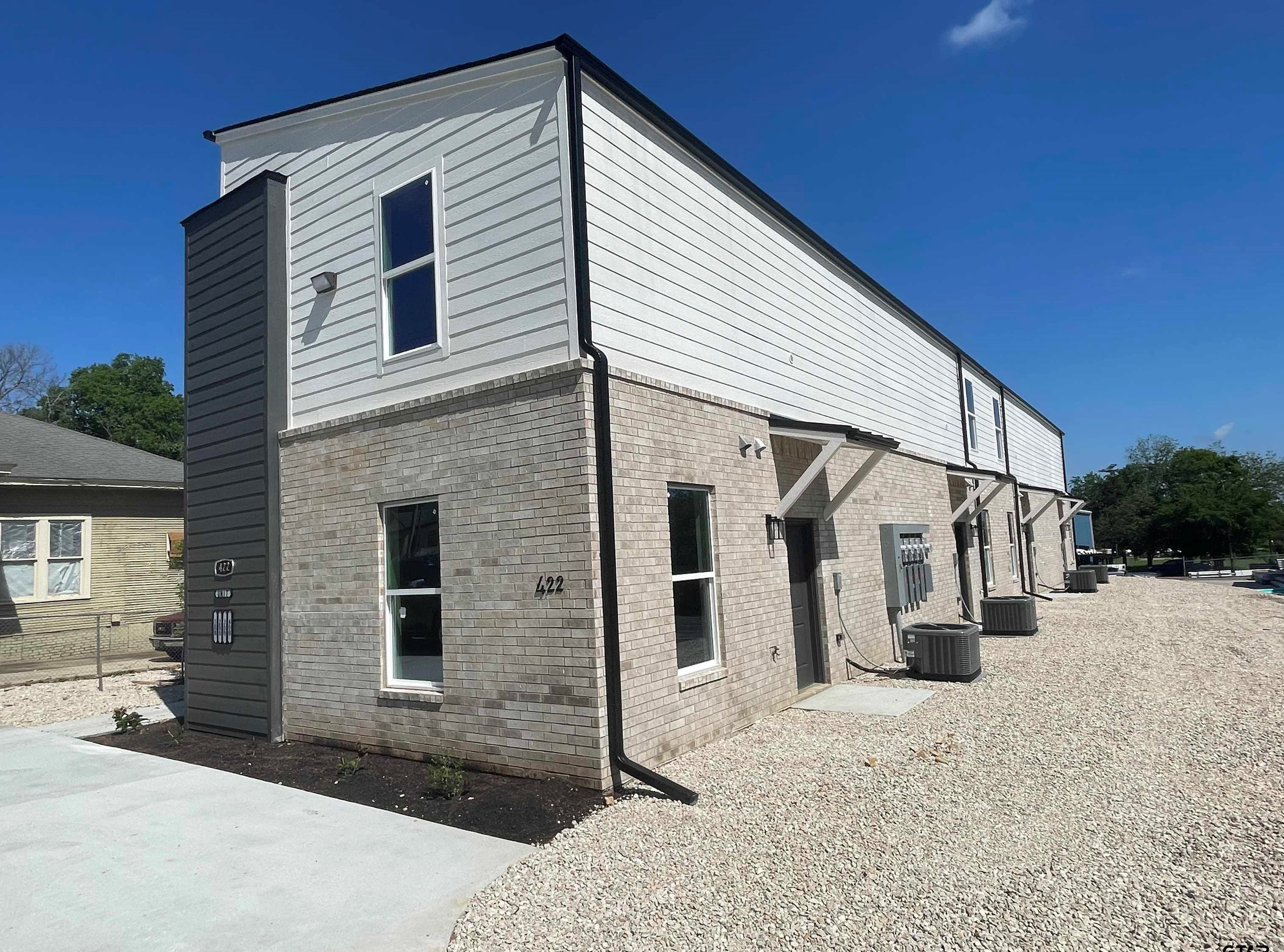 422 Houston St, Tyler TX  75701-8048 exterior