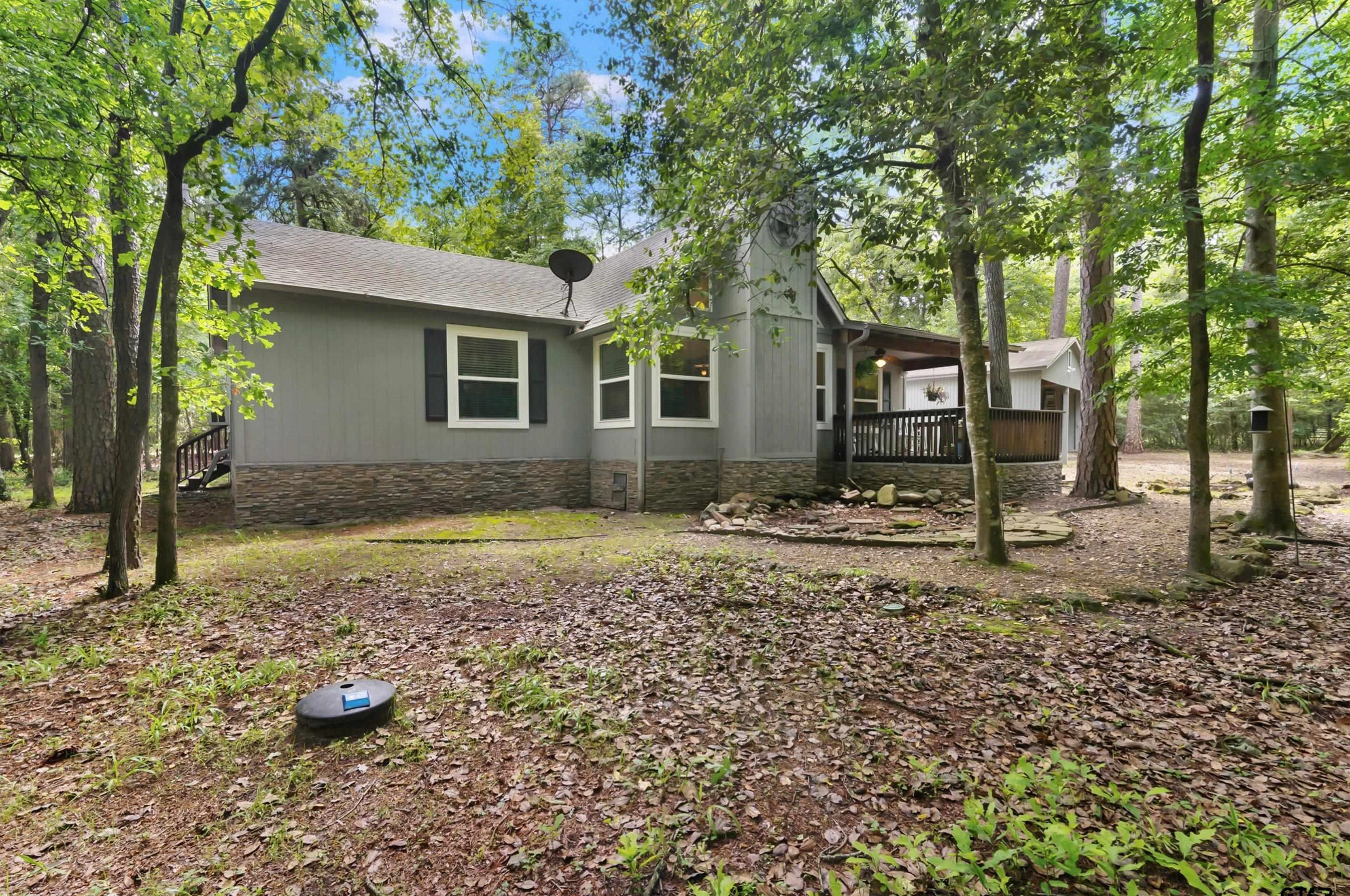 2055 Valleywood Trl, Big Sandy, TX 75765