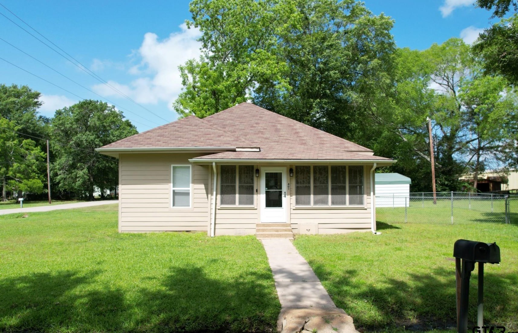 401 Central Ave, Oak Grove, TX 75783-2019
