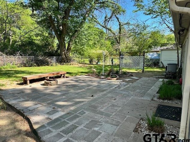 2916 Crestview St, Tyler, TX 75701-7013