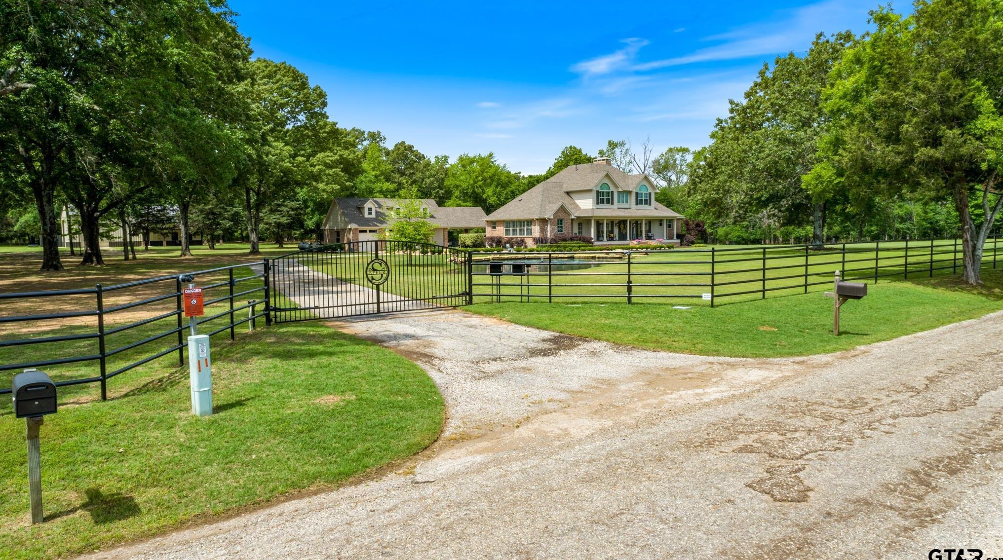 14915 County Rd 426, Hide A Way, TX 75771