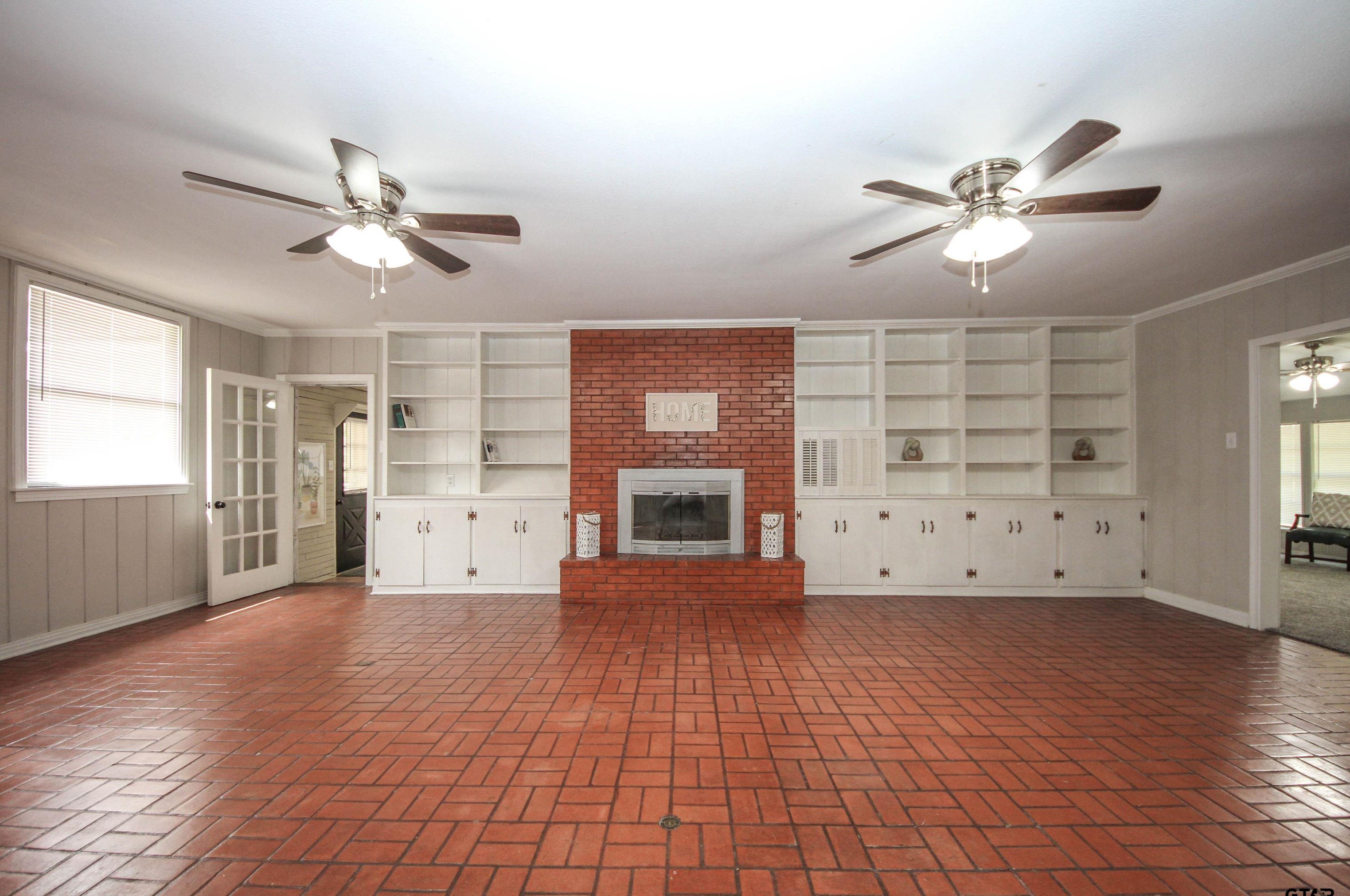 505 Kenwood Ln, Longview, TX 75604-3410
