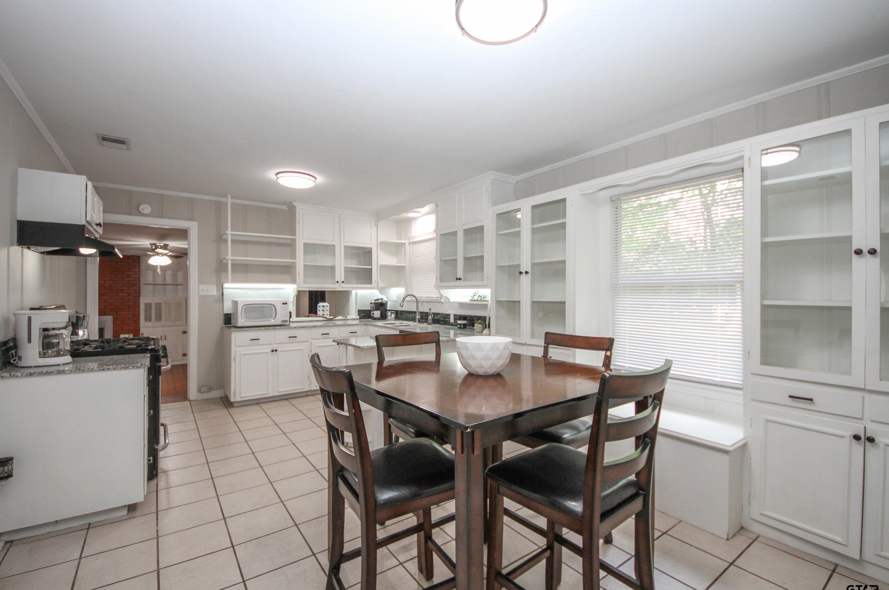 505 Kenwood Ln, Longview TX 75604-3309 exterior