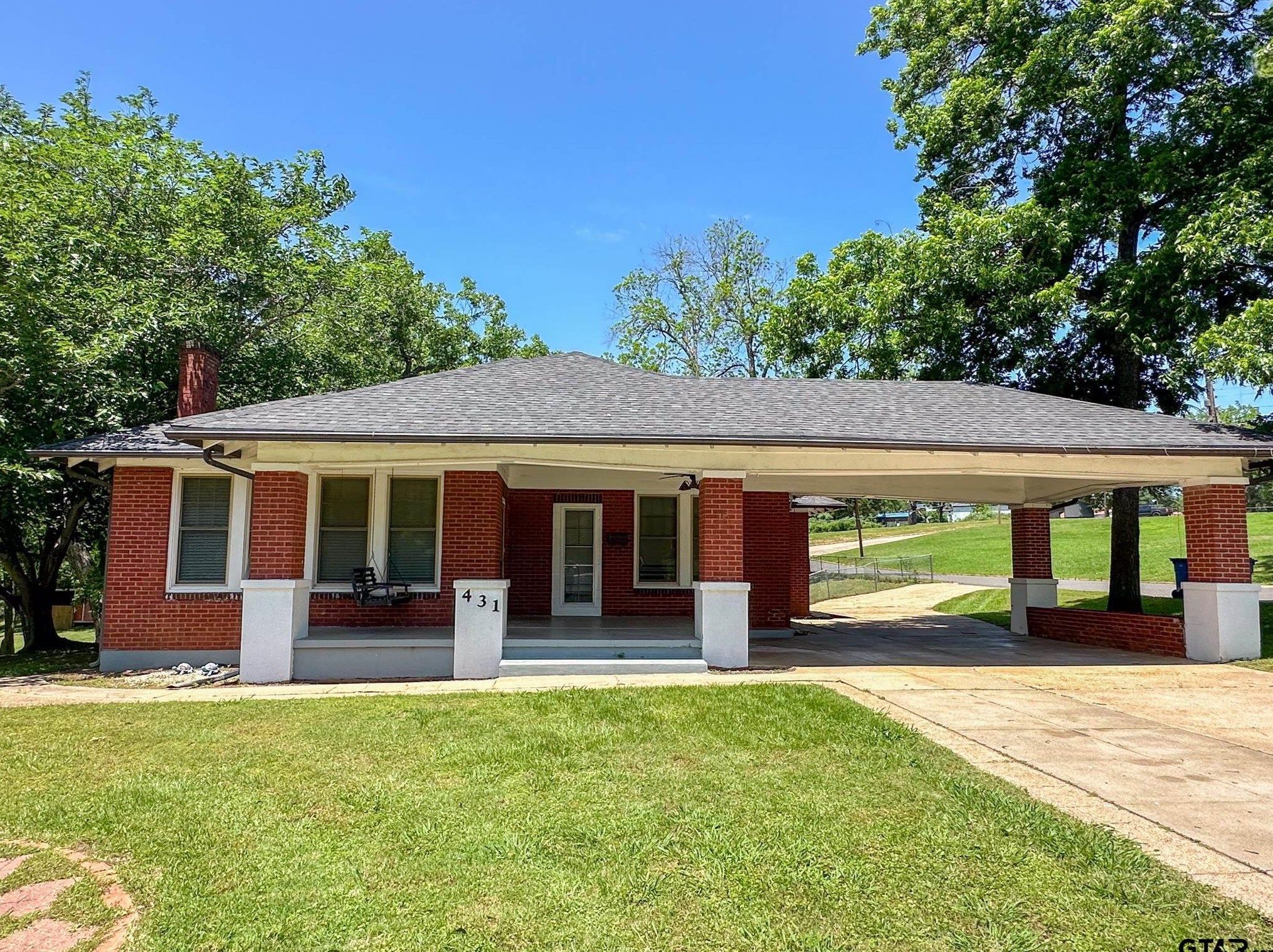 431 6th St, Rusk, TX 75785-1107