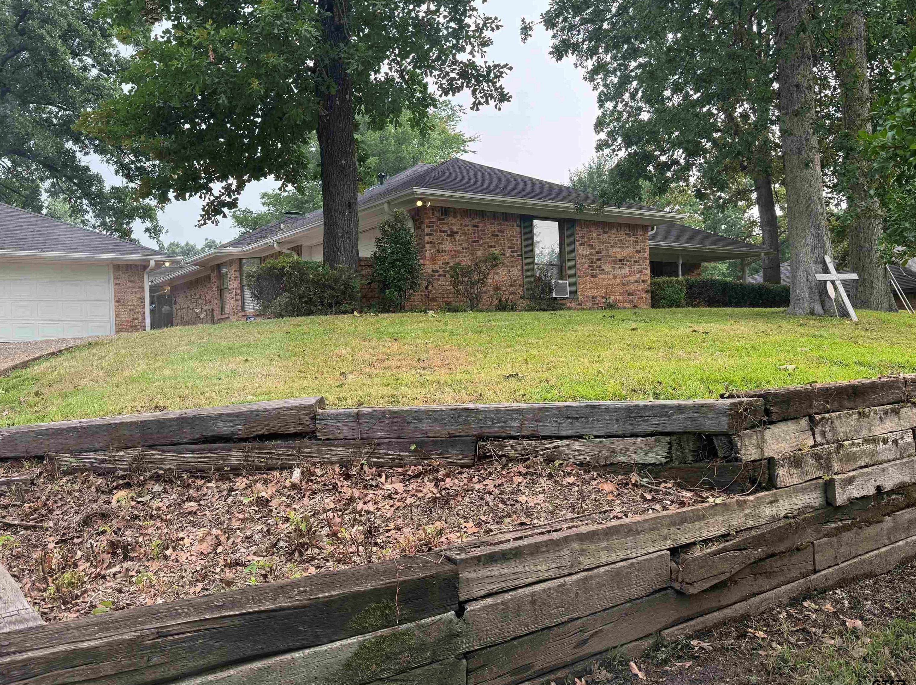 10881 Mosswood Dr, Tyler, TX 75703-9434