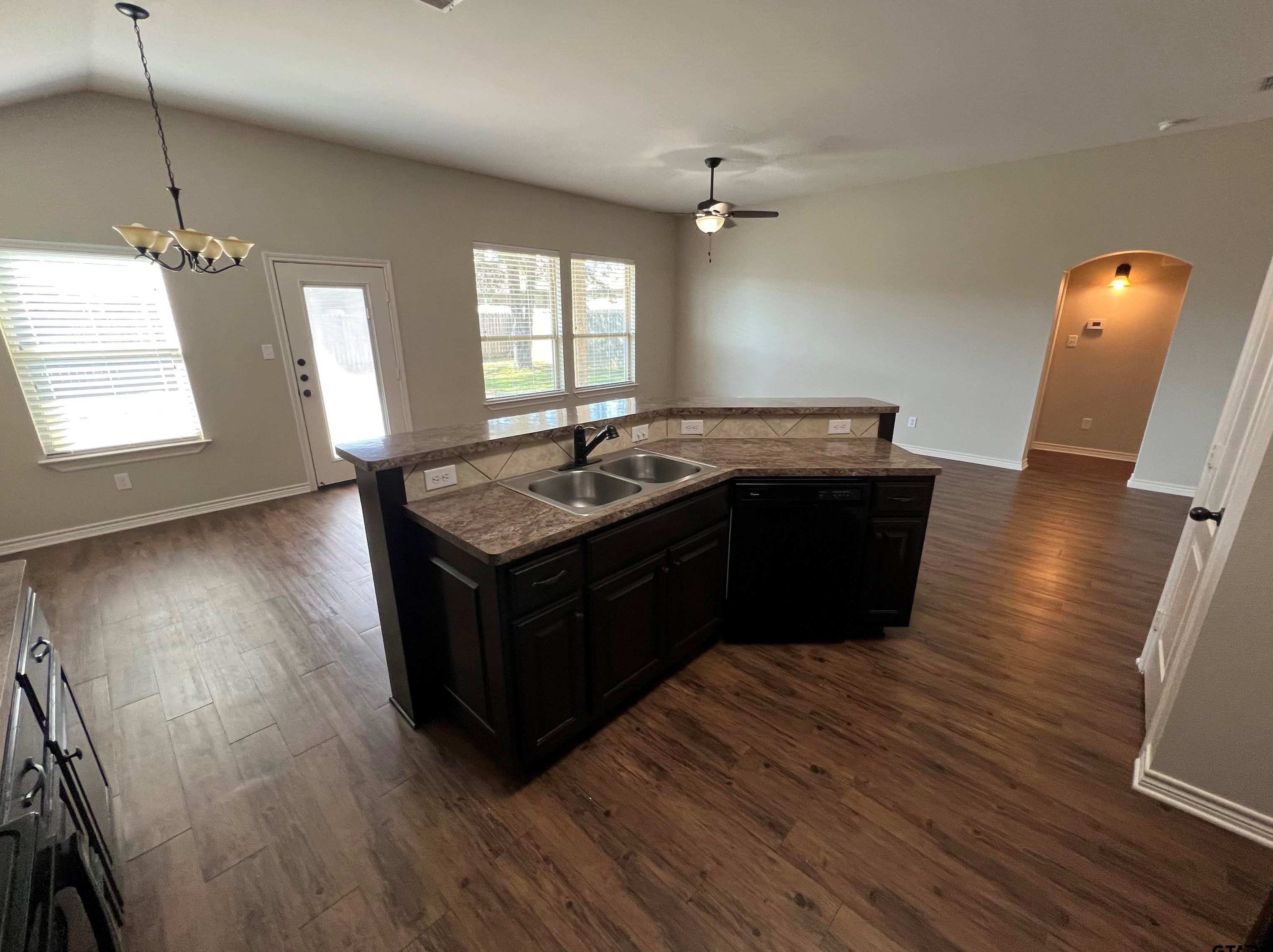 6971 Saga Dr, Flint TX  75762-8866 exterior