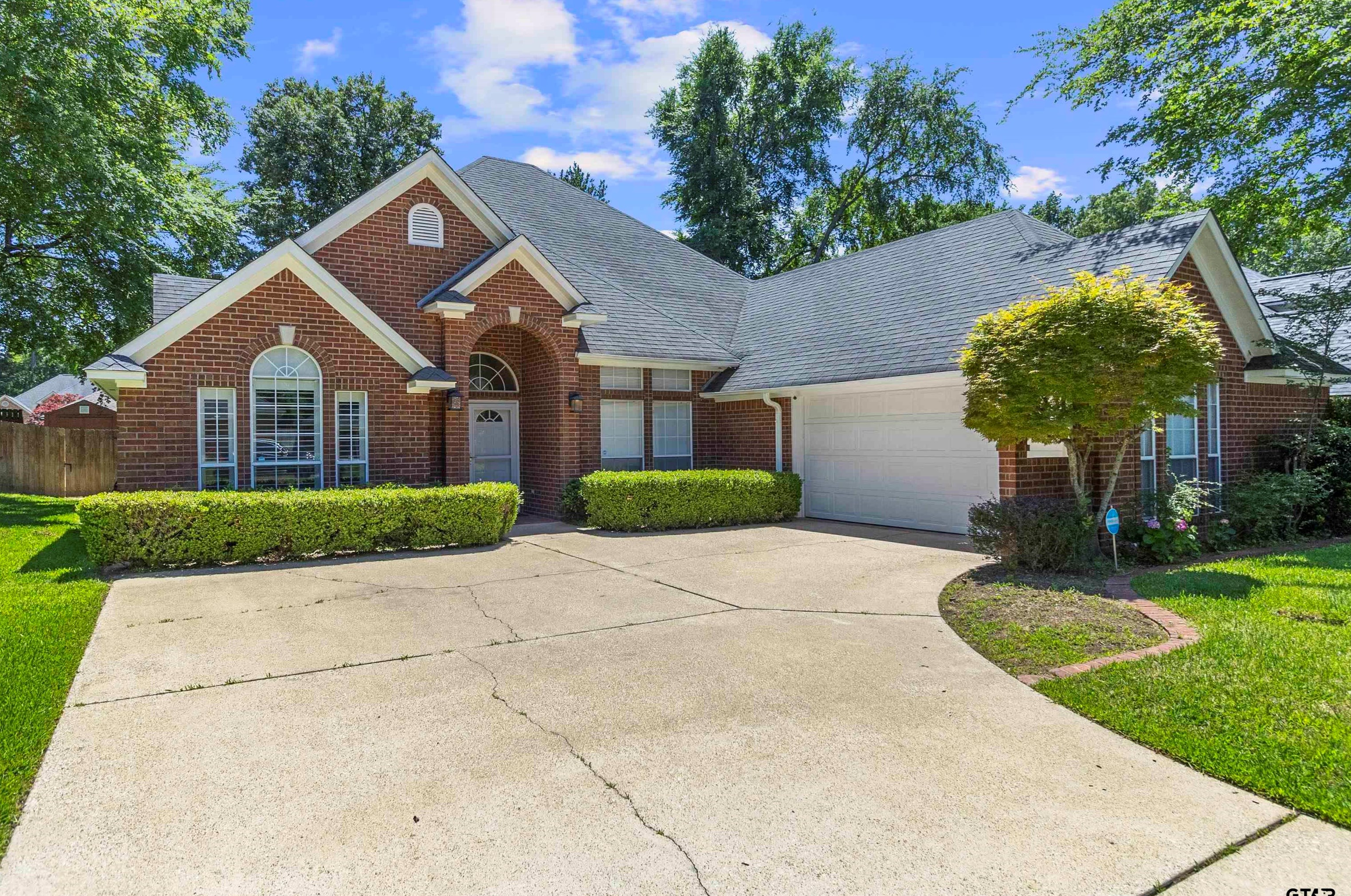 612 Prestonwood Cir, Tyler, TX 75703-5040