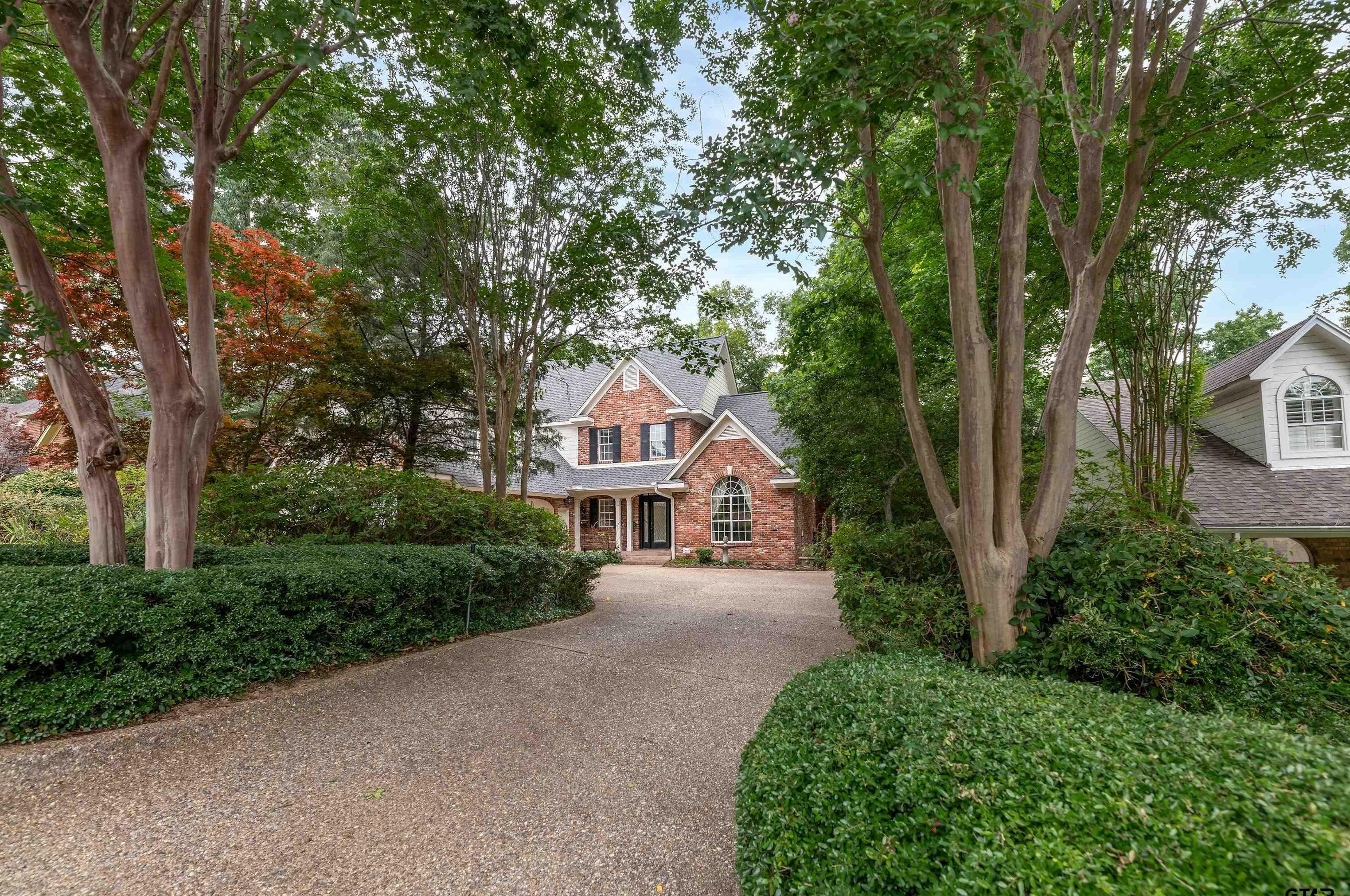 3200 Lake Forest Dr, Tyler, TX 75707-1602
