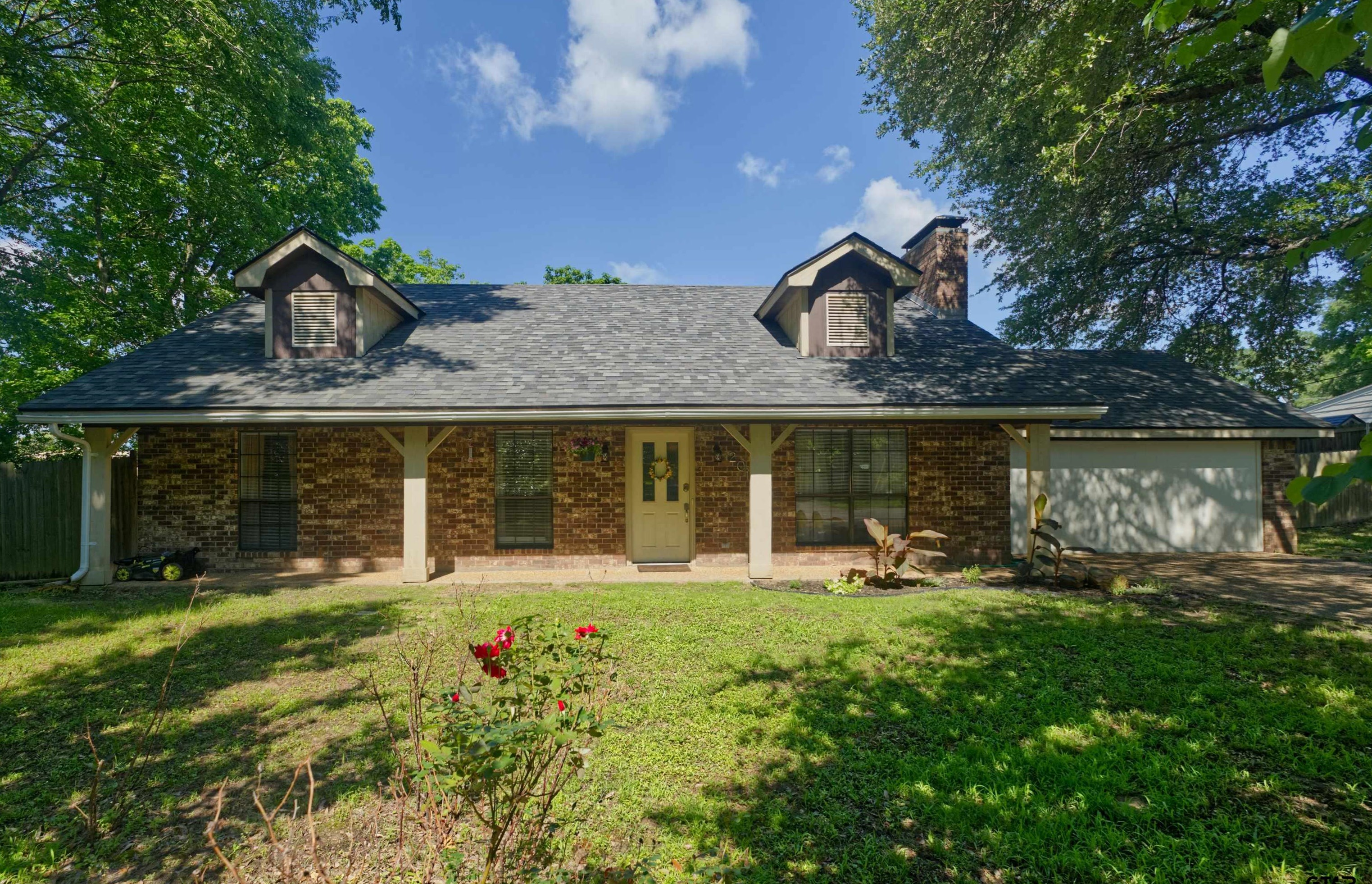 201 Joann Pl, Whitehouse TX  exterior