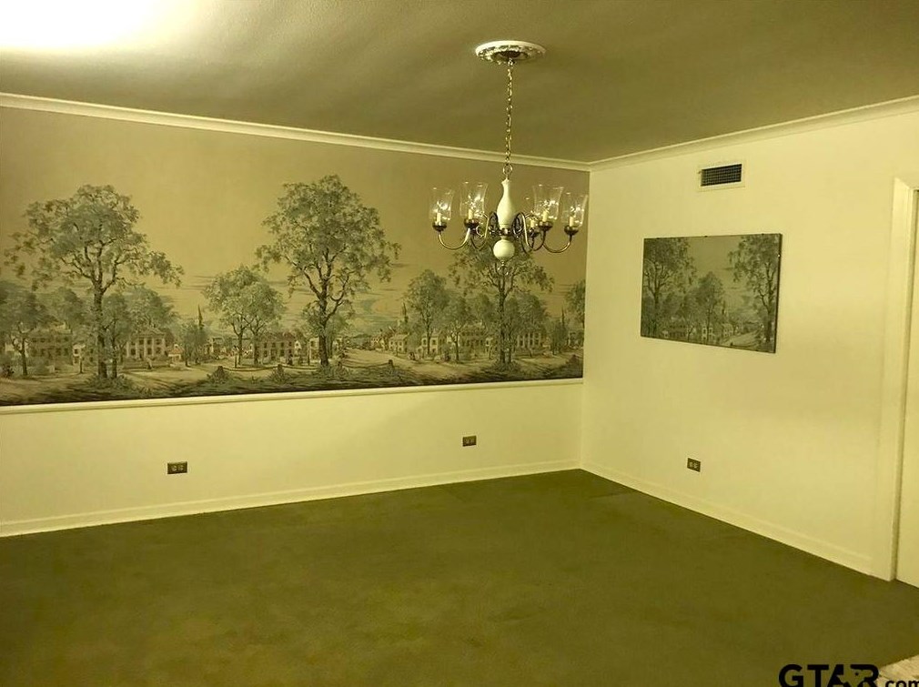 624 Marshall St, Henderson TX  75654-3955 exterior