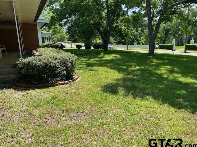 624 Marshall St, Henderson TX  75654-3955 exterior