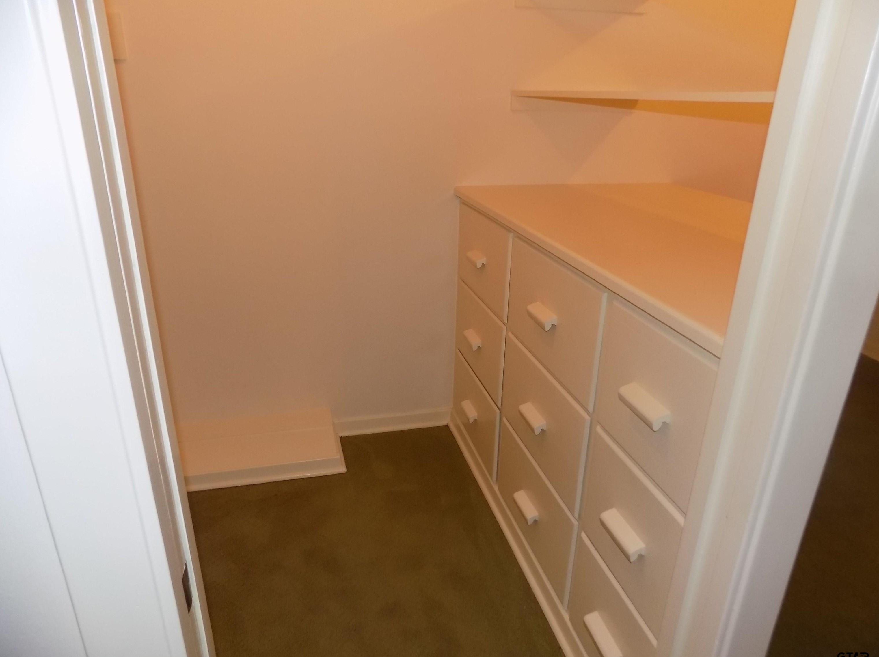 624 Marshall St, Henderson TX  75654-3955 exterior